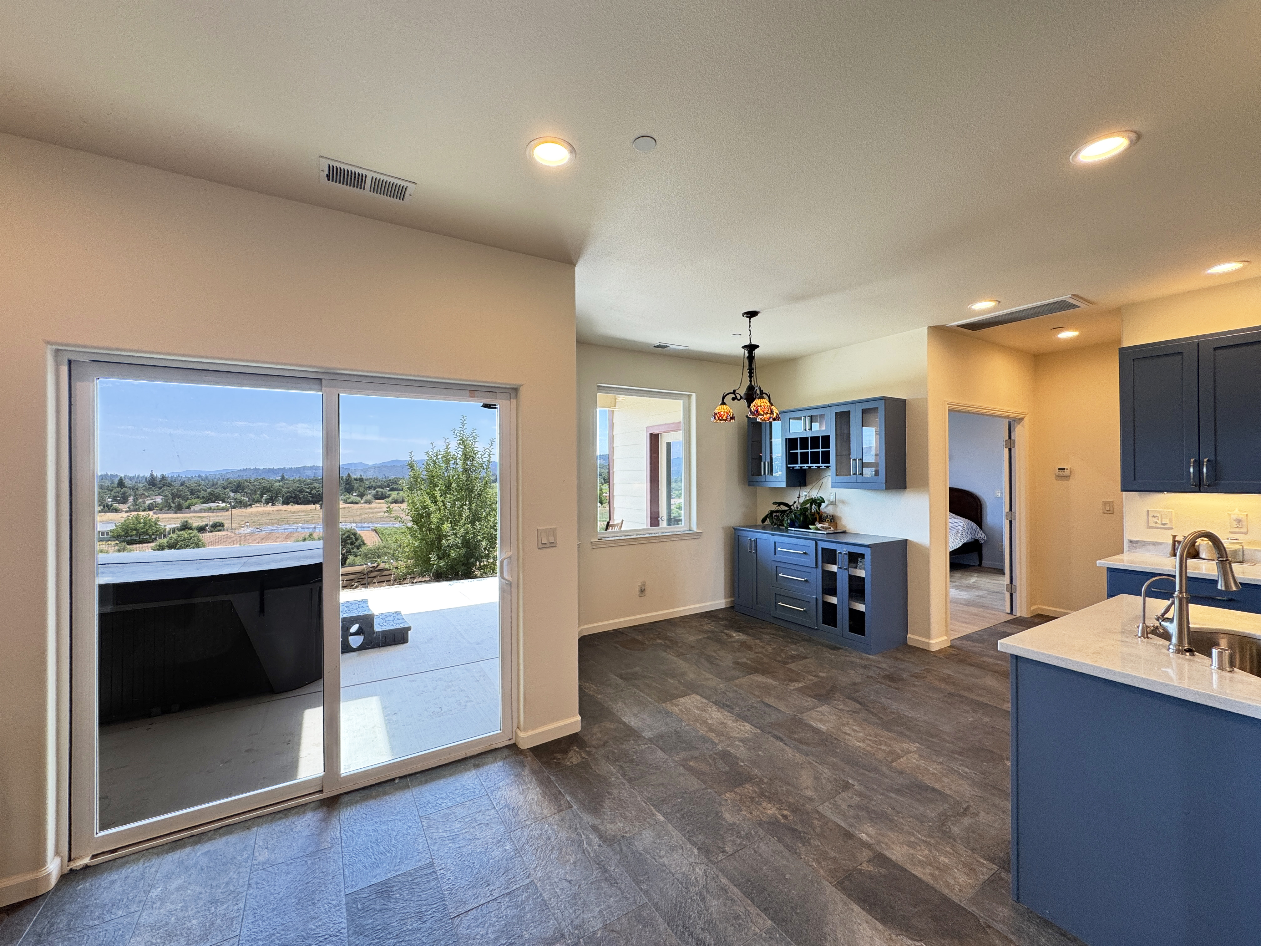 Redwood Valley, California, 95470, United States, 3 Bedrooms Bedrooms, ,3 BathroomsBathrooms,Residential,For Sale,1889817