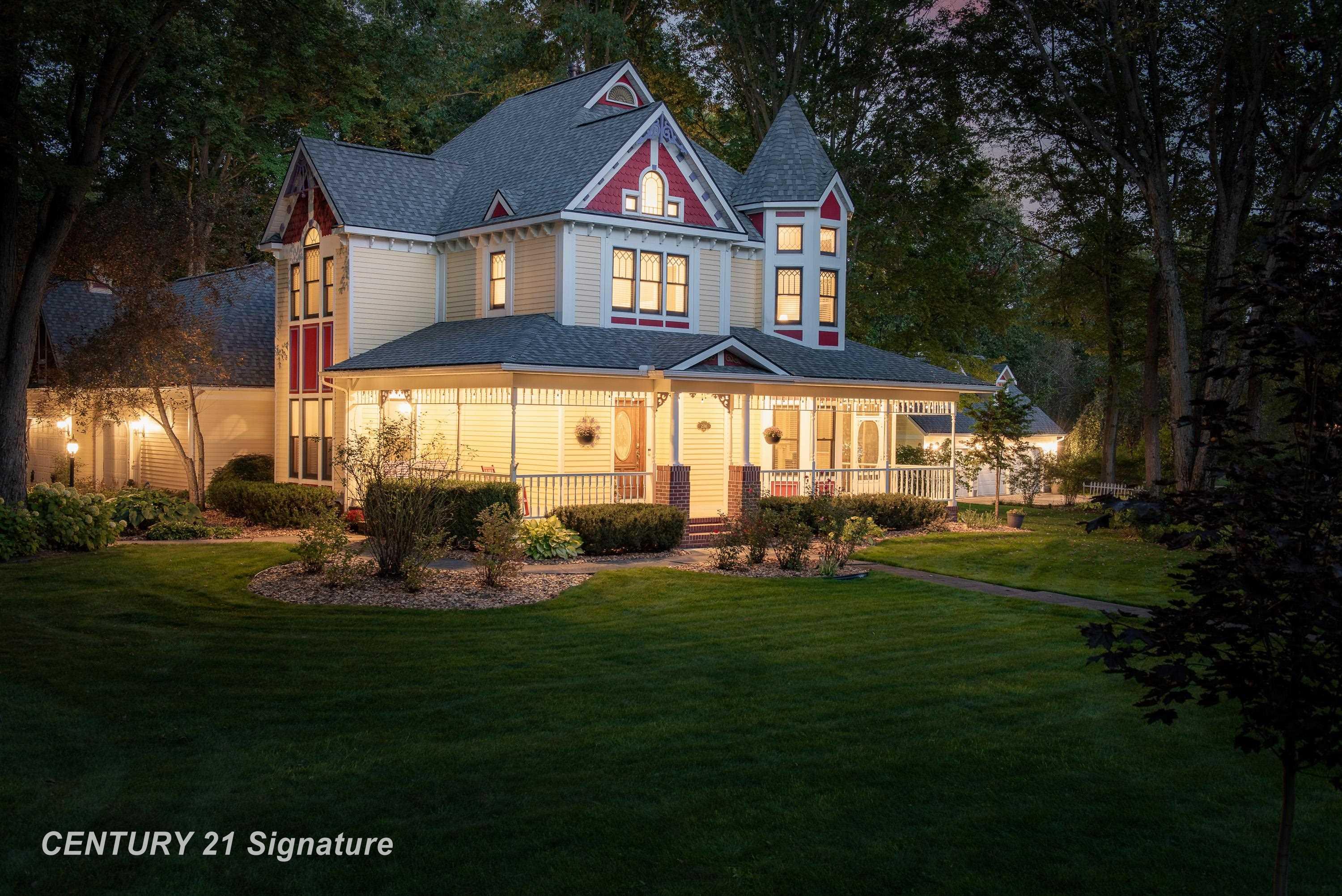 Midland, Michigan, 48642, United States, 5 Bedrooms Bedrooms, ,6 BathroomsBathrooms,Residential,For Sale,1977241