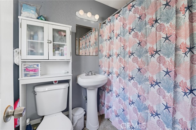 Compton, California, 90220, United States, 3 Bedrooms Bedrooms, ,2 BathroomsBathrooms,Residential,For Sale,1977875