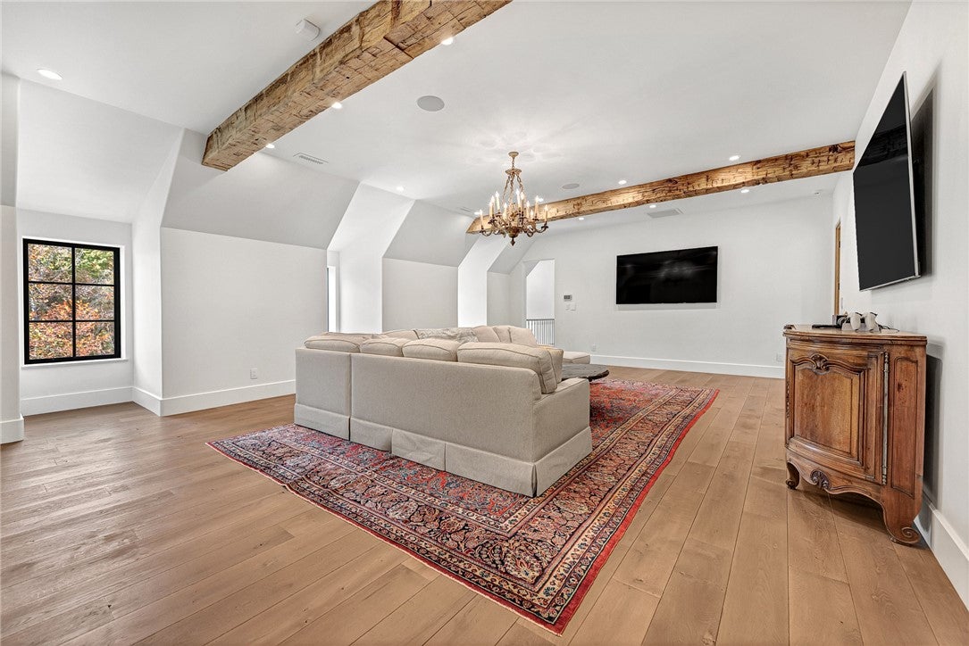 Fayetteville, Arkansas, 72704, United States, 4 Bedrooms Bedrooms, ,5 BathroomsBathrooms,Residential,For Sale,1993299