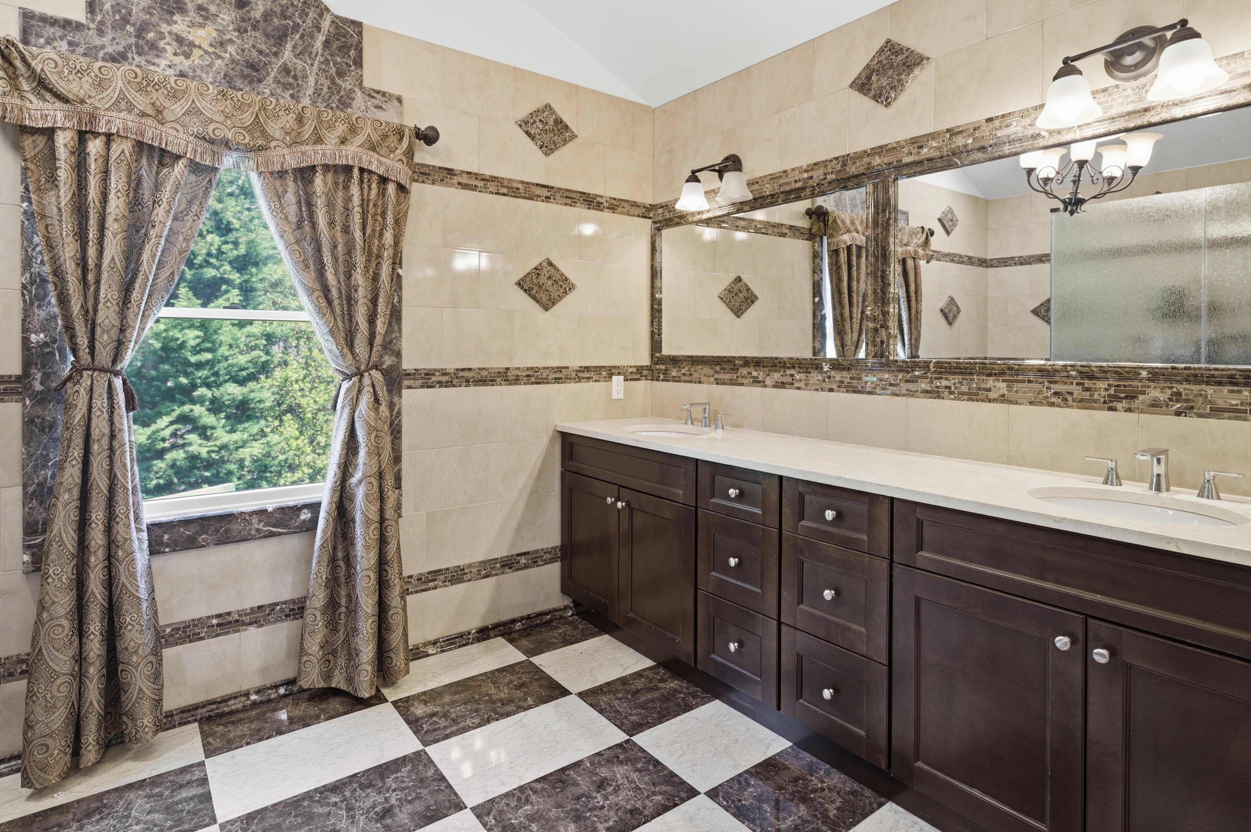  19 Gruber Drive, Glen Cove, NY 11542 - 物件實景