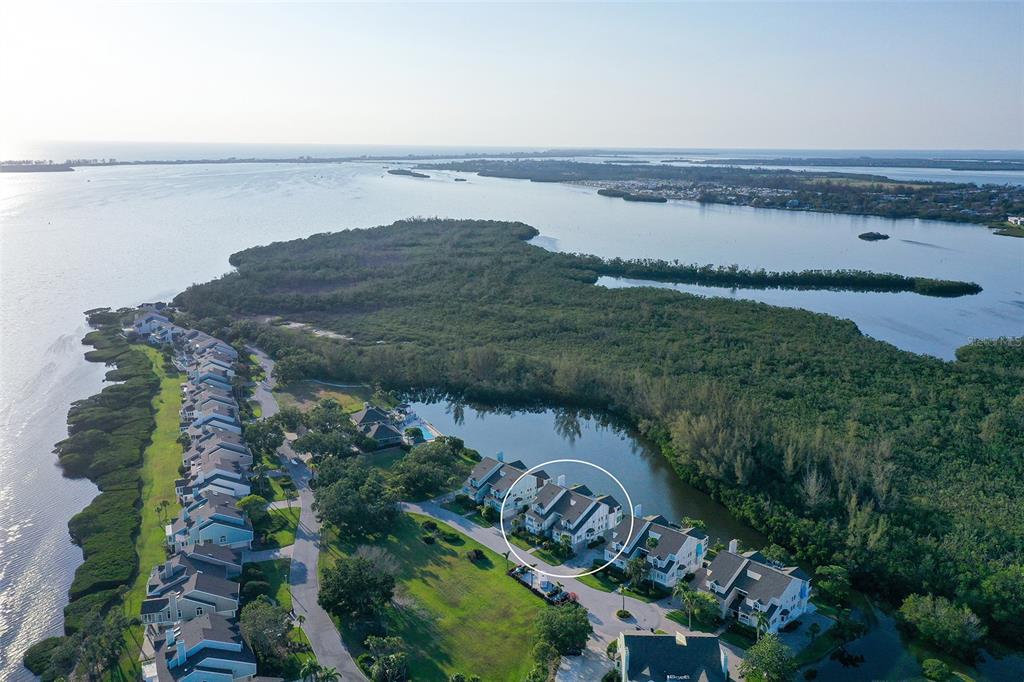 Bradenton, Florida, 34210, United States, 2 Bedrooms Bedrooms, ,3 BathroomsBathrooms,Residential,For Sale,1793424