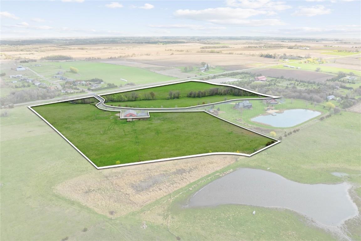 Vinton, Iowa, 52349, United States, 5 Bedrooms Bedrooms, ,6 BathroomsBathrooms,Residential,For Sale,1980405