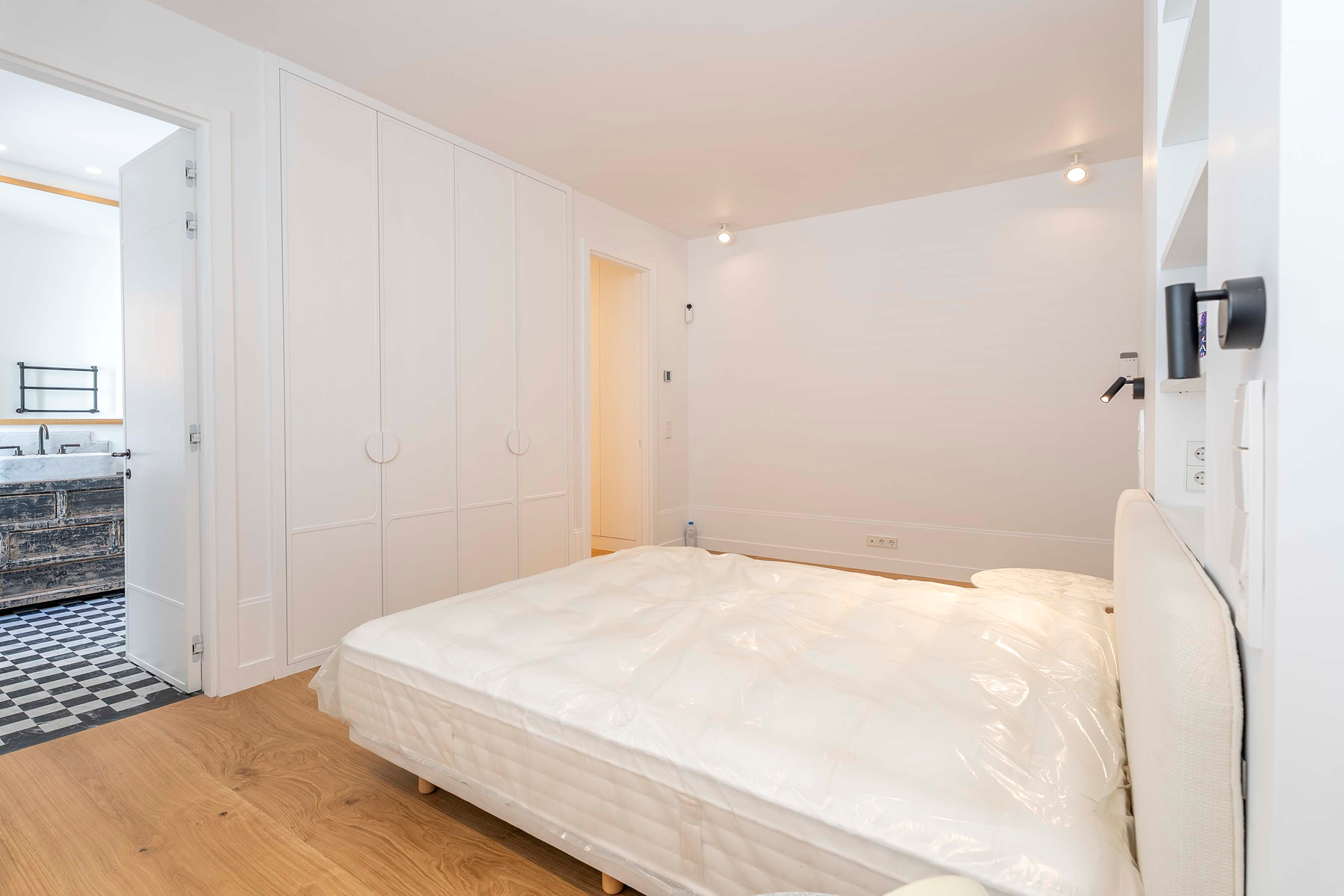  Exclusive 4th floor with garage and designer renovation in Justicia. Madrid - 物件實景