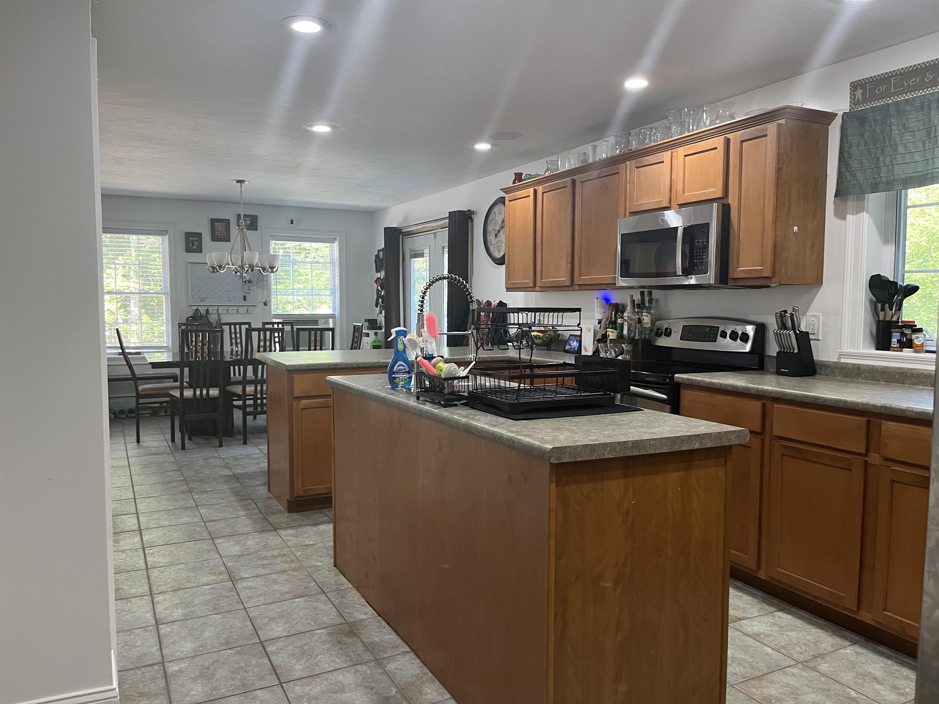 Pittsfield, New Hampshire, 03263, United States, 3 Bedrooms Bedrooms, ,3 BathroomsBathrooms,Residential,For Sale,1967669