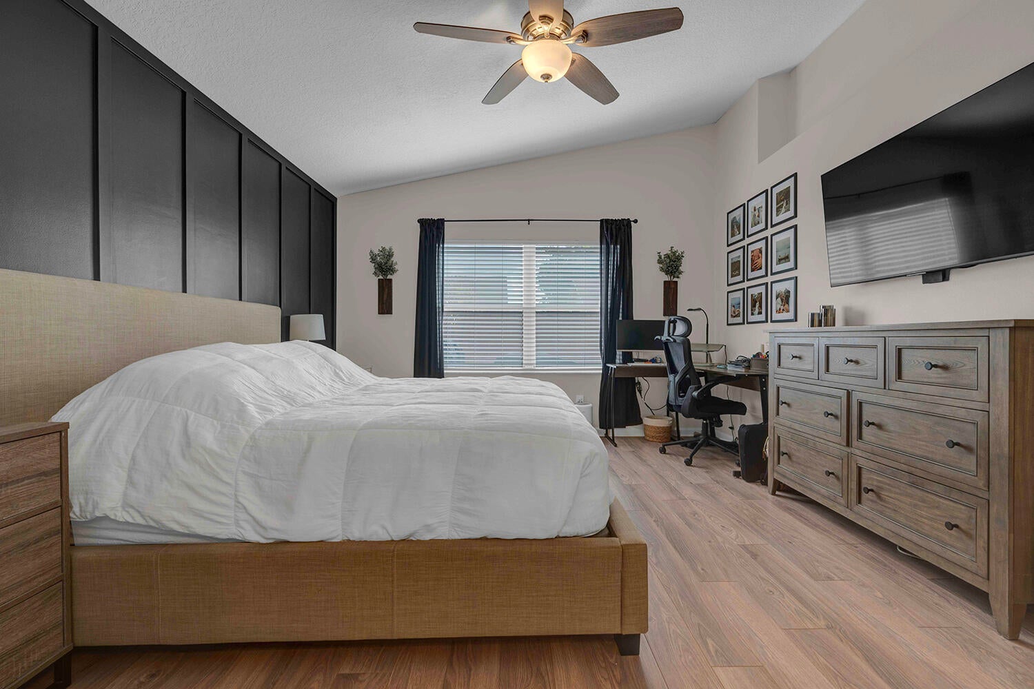 Boca Raton, Florida, 33433, United States, 3 Bedrooms Bedrooms, ,2 BathroomsBathrooms,Residential,For Sale,2048955
