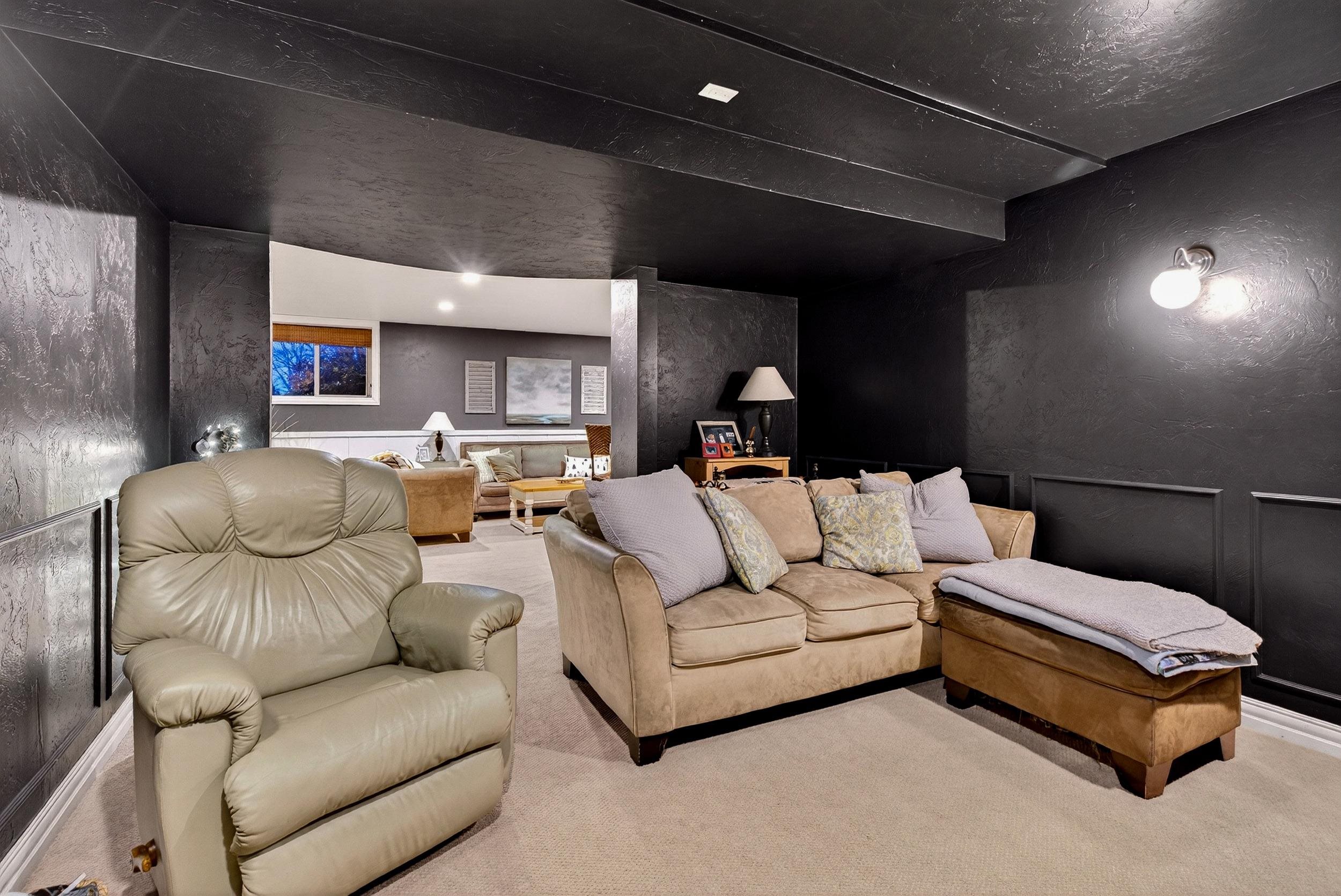 Neenah, Wisconsin, 54956, United States, 4 Bedrooms Bedrooms, ,4 BathroomsBathrooms,Residential,For Sale,1996384