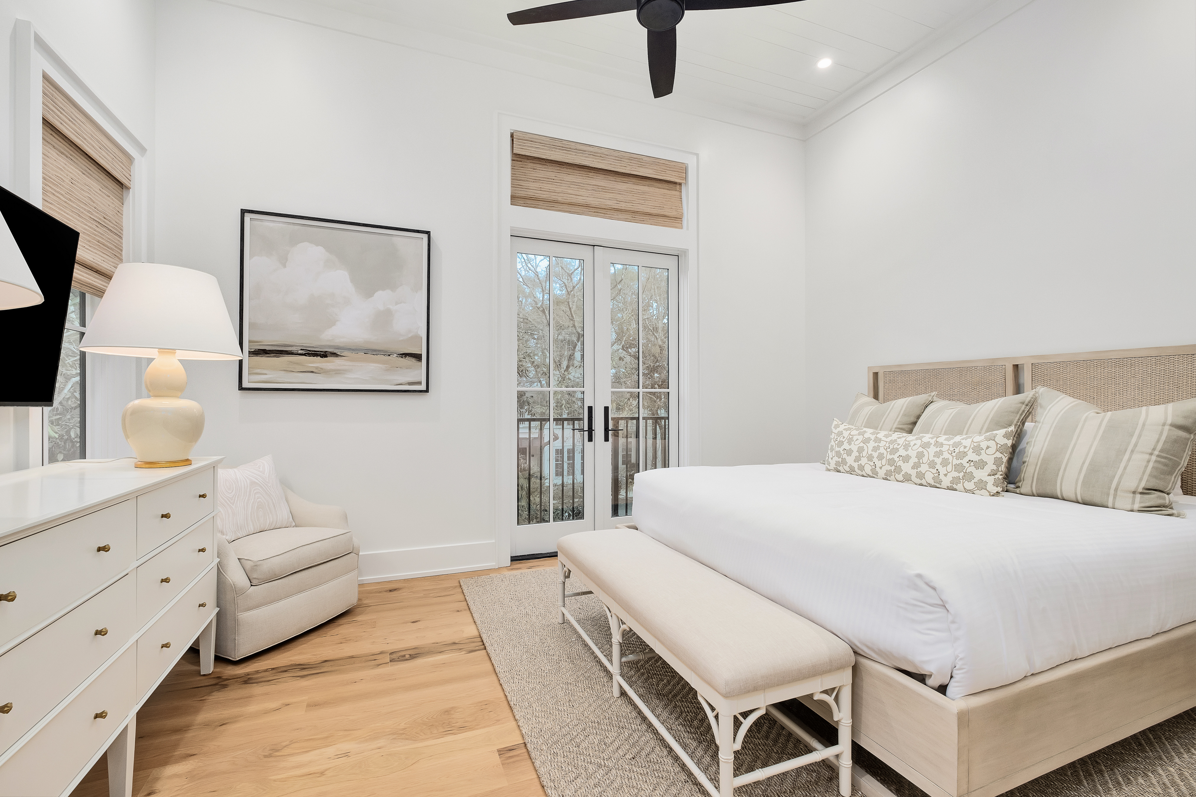  Legacy Property Steps to the Gulf with Elevator, Pool and Rooftop Entertaining - 物件實景