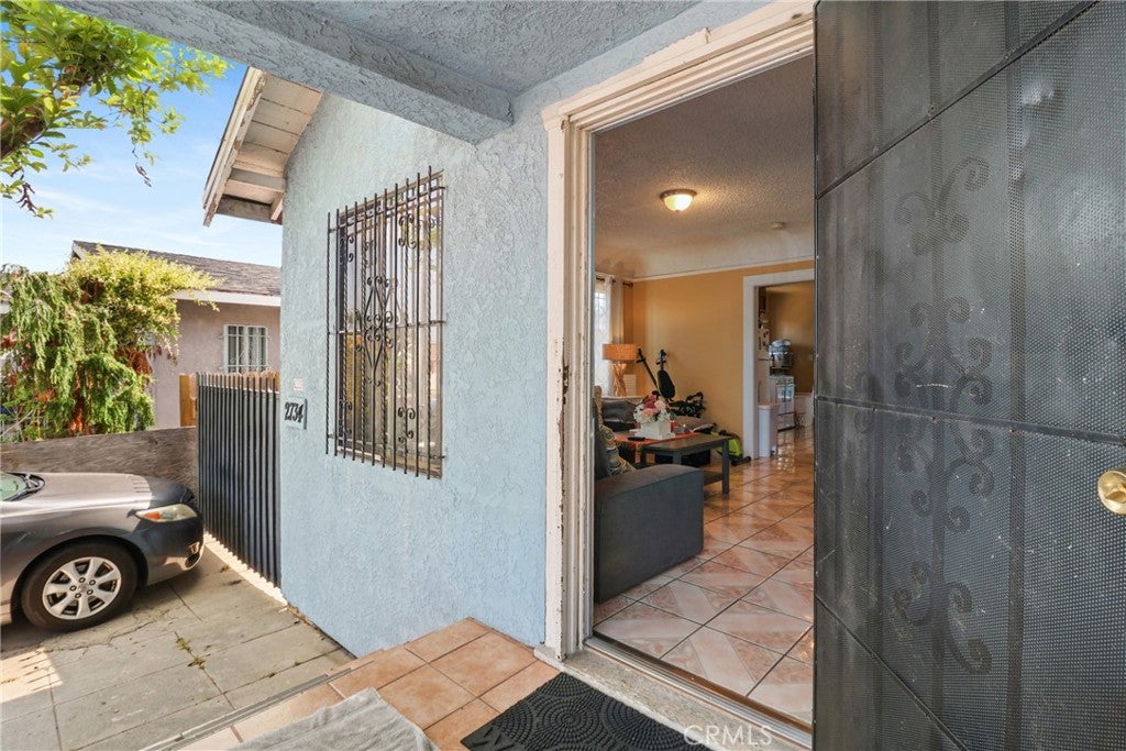 Los Angeles, California, 90016, United States, ,Residential,For Sale,1892903