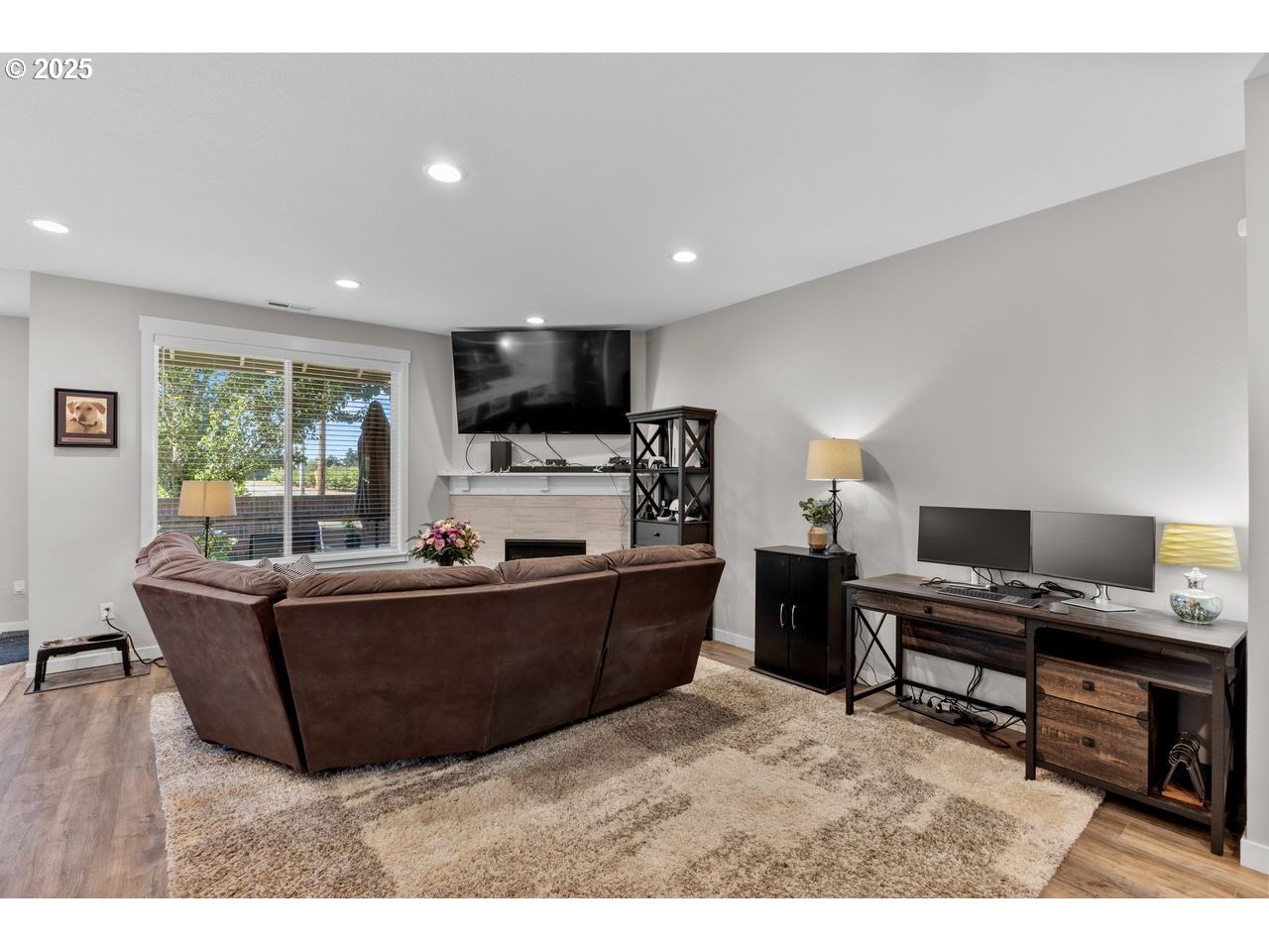 Canby, Oregon, 97013, United States, 3 Bedrooms Bedrooms, ,2 BathroomsBathrooms,Residential,For Sale,1903561