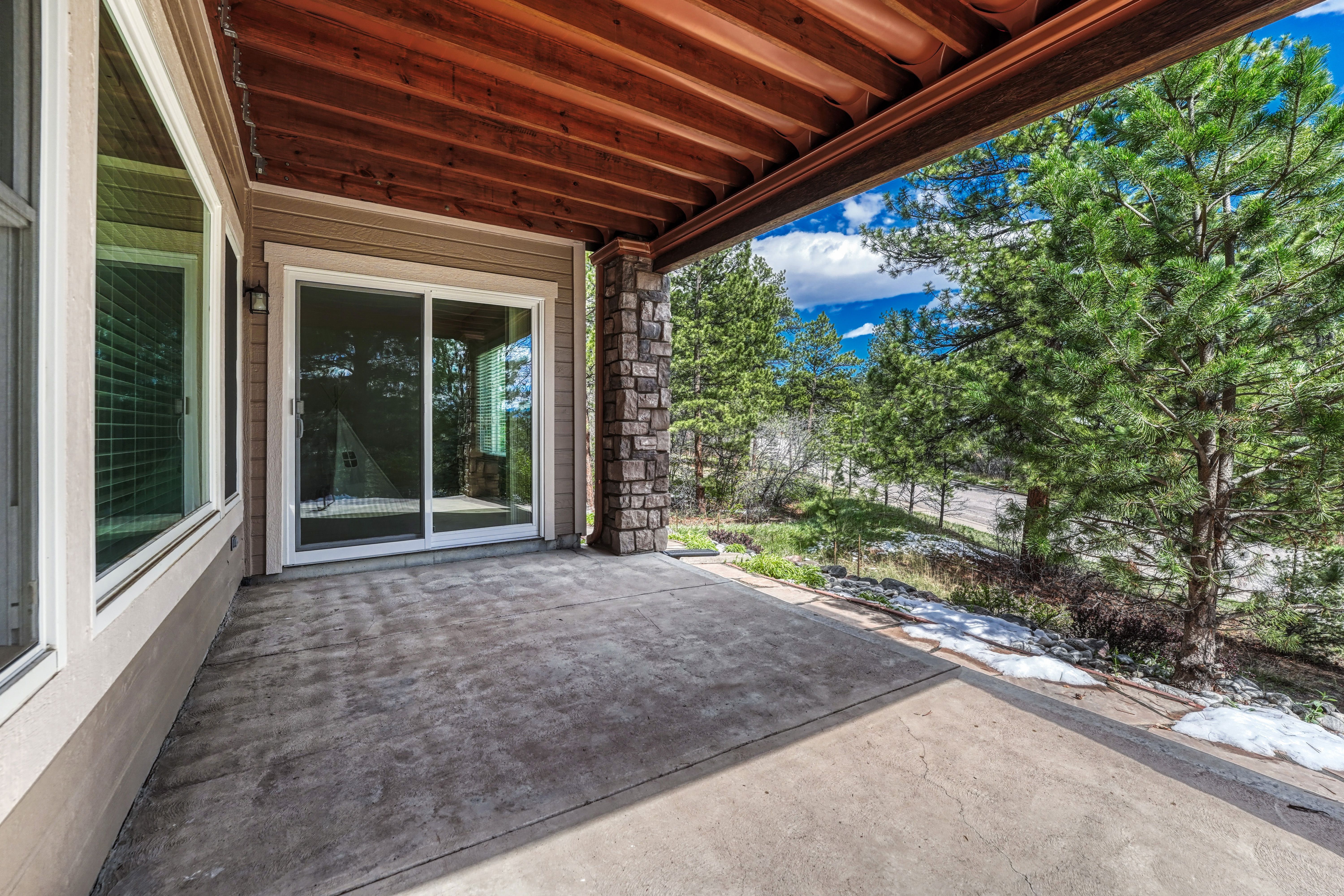  Forest Park Ranch Home with Golf Course Views - 物件實景