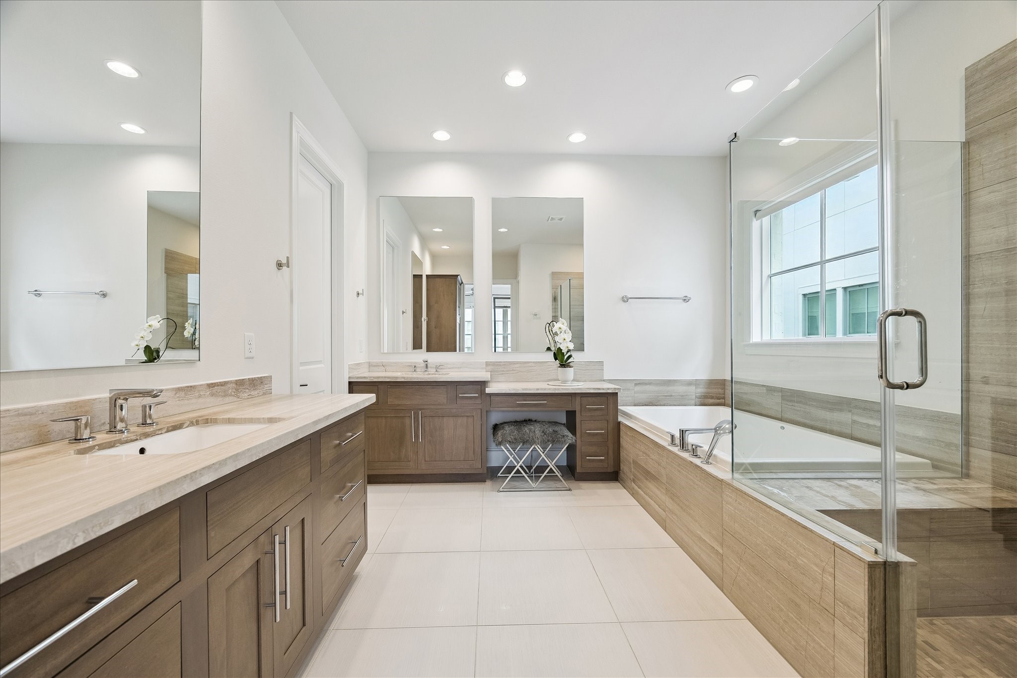  6108 Nicholas Grove Place - 物件實景
