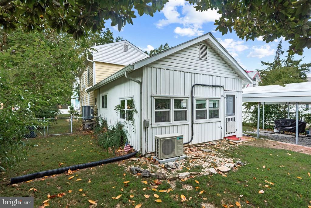 Colonial Beach, Virginia, 22443, United States, 4 Bedrooms Bedrooms, ,2 BathroomsBathrooms,Residential,For Sale,1926238