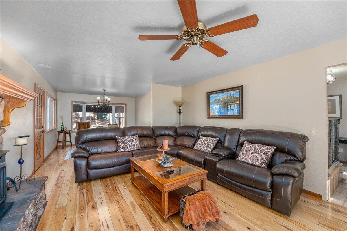 Shingletown, California, 96088, United States, 3 Bedrooms Bedrooms, ,3 BathroomsBathrooms,Residential,For Sale,1986484