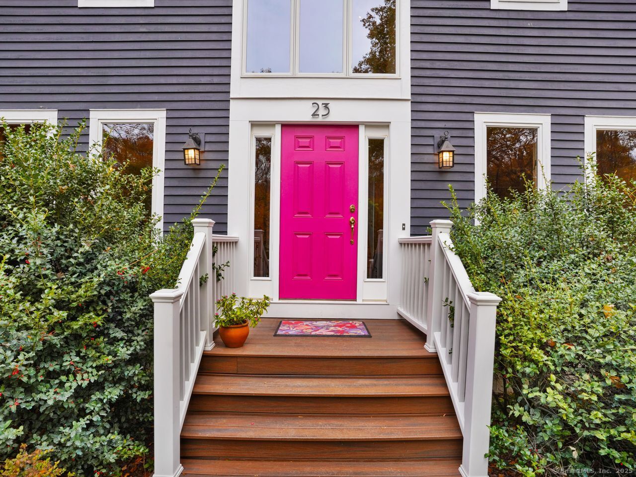 Weston, Connecticut, 06883, United States, 3 Bedrooms Bedrooms, ,3 BathroomsBathrooms,Residential,For Sale,1989360