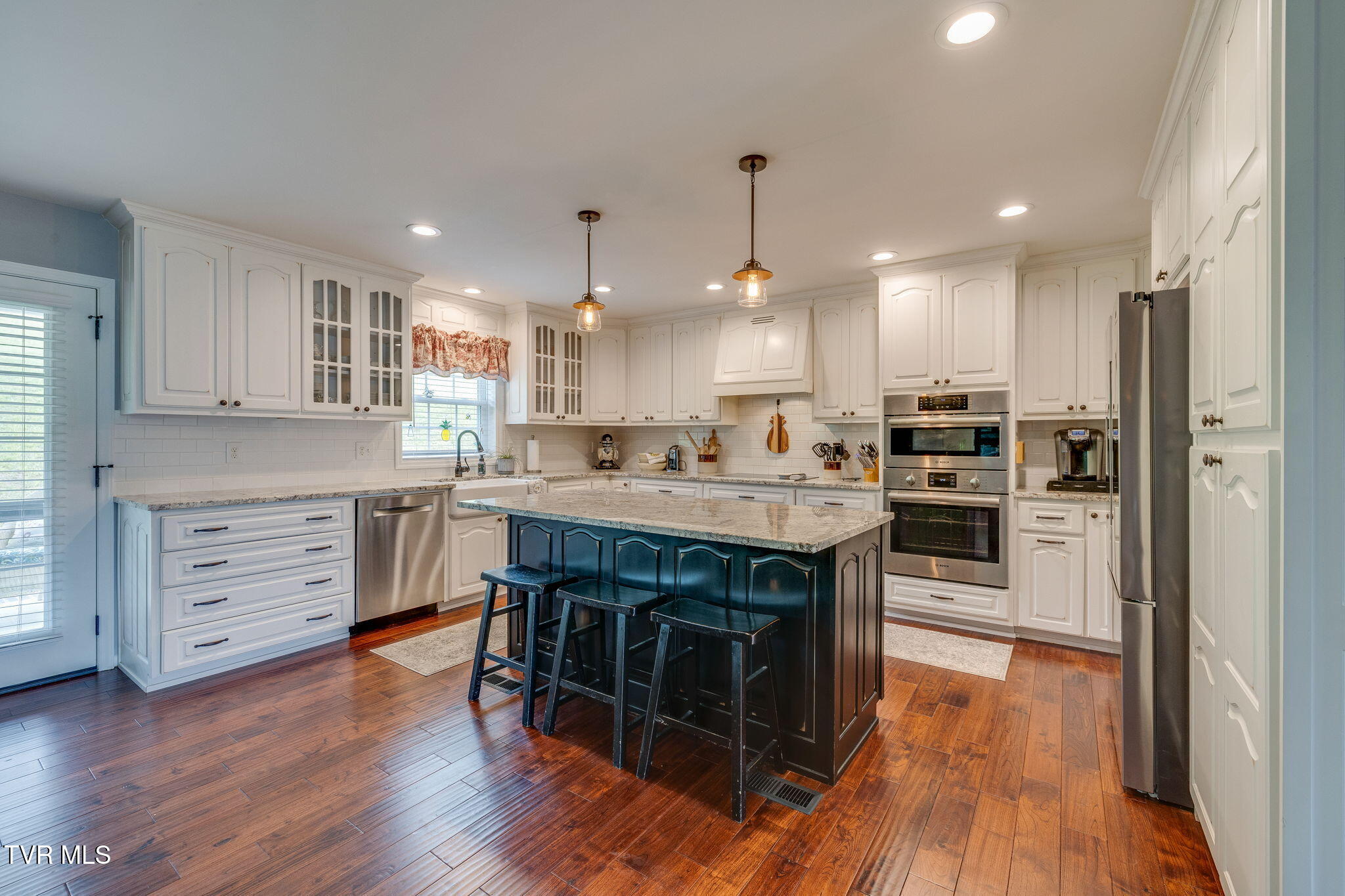 Bluff City, Tennessee, 37618, United States, 3 Bedrooms Bedrooms, ,4 BathroomsBathrooms,Residential,For Sale,2048525