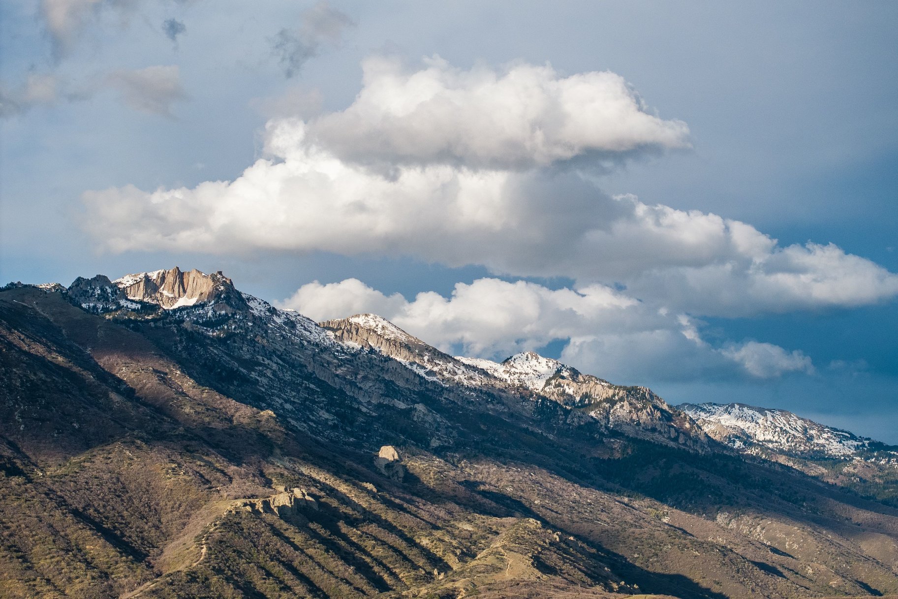 Peaceful Mountain Living with Amenities That Impress - 物件實景