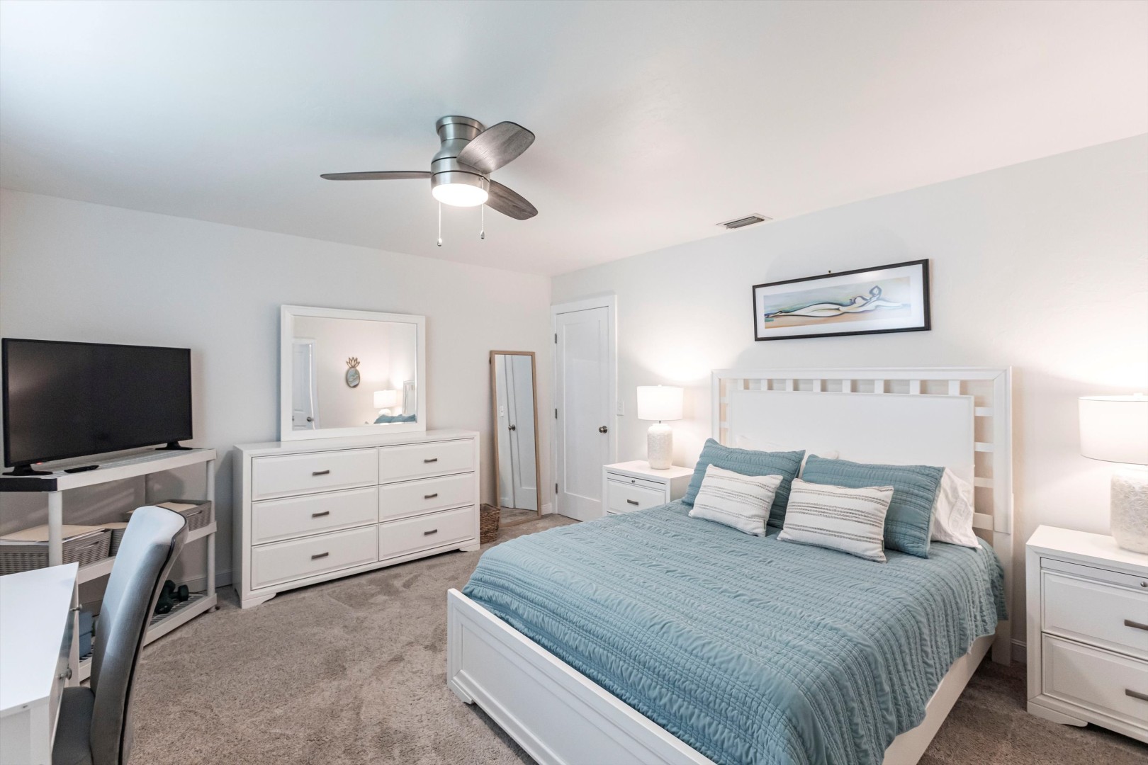Fort Myers, Florida, 33919, United States, 3 Bedrooms Bedrooms, ,2 BathroomsBathrooms,Residential,For Sale,1935078
