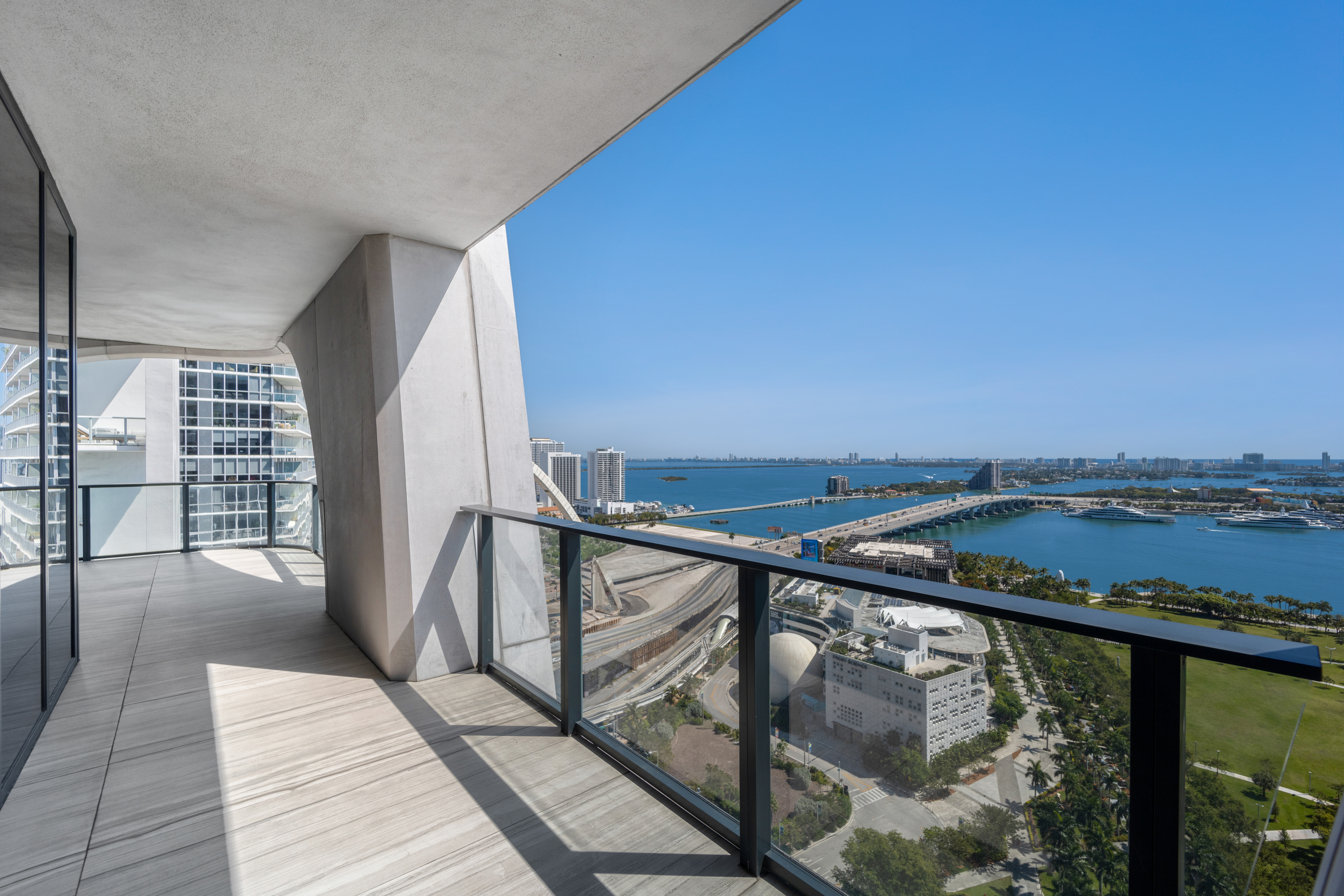  1000 Biscayne Blvd, Miami, FL, 33132 - 物件實景