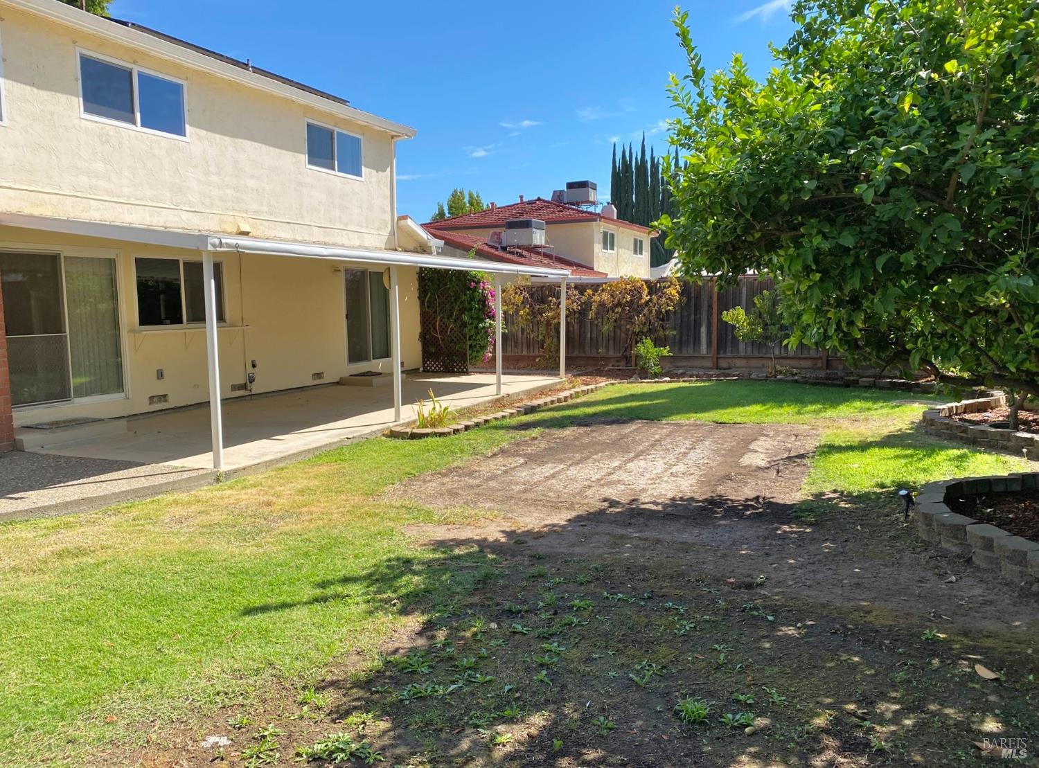 Vacaville, California, 95688, United States, 5 Bedrooms Bedrooms, ,3 BathroomsBathrooms,Residential,For Sale,1911426