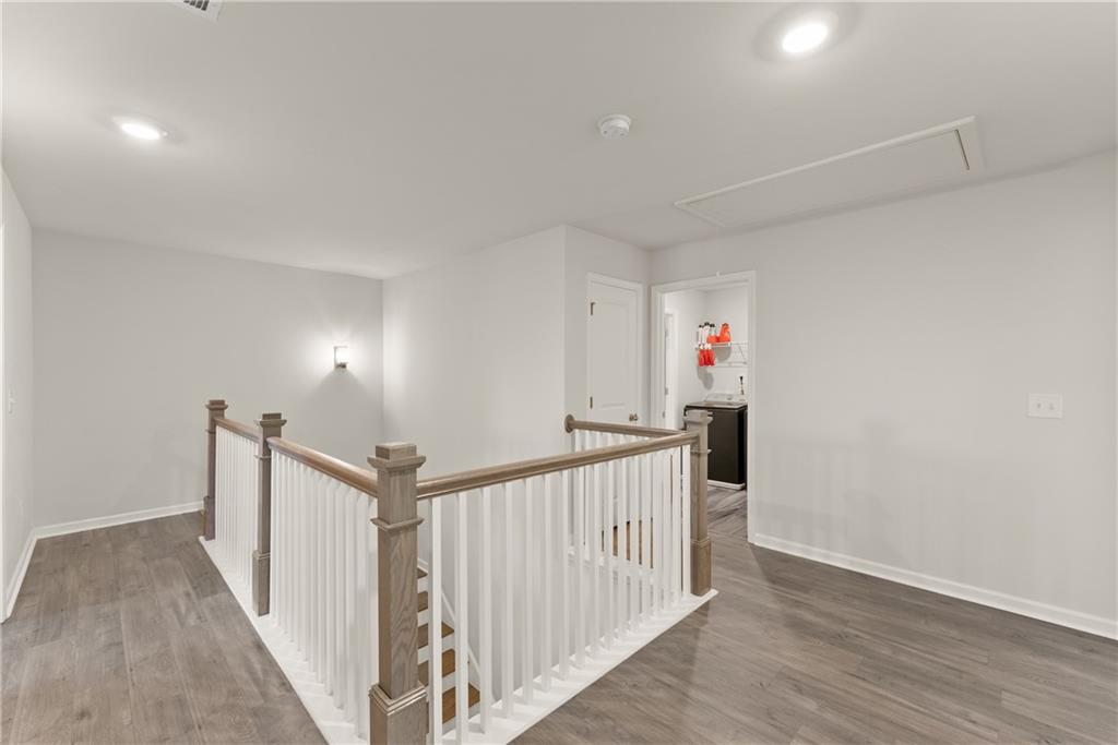 Cumming, Georgia, 30028, United States, 5 Bedrooms Bedrooms, ,4 BathroomsBathrooms,Residential,For Sale,1944997