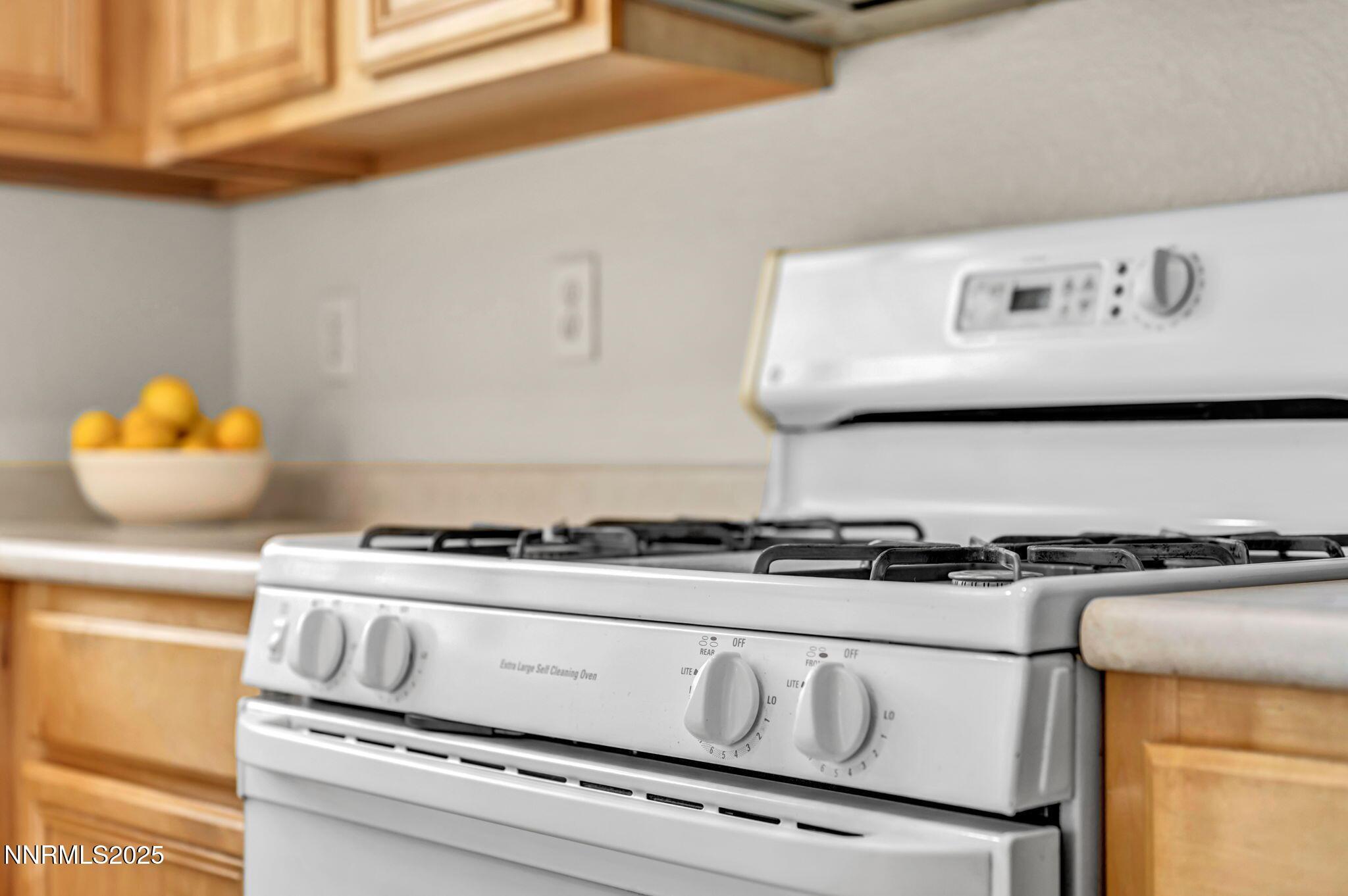 Sparks, Nevada, 89436, United States, 3 Bedrooms Bedrooms, ,2 BathroomsBathrooms,Residential,For Sale,1989103