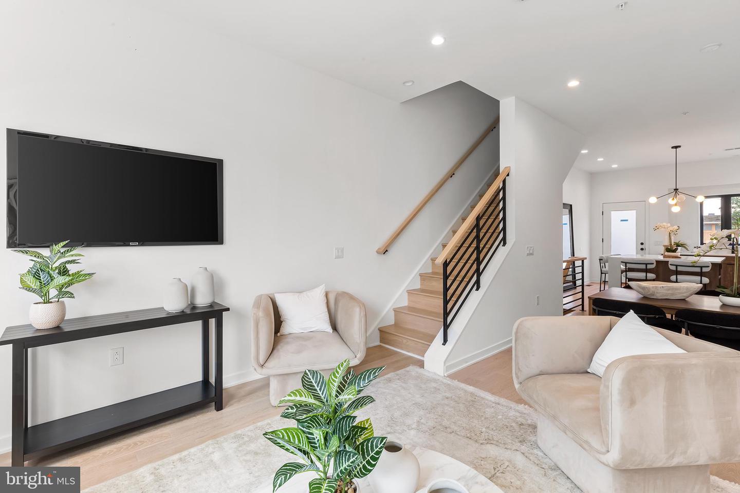 Philadelphia, Pennsylvania, 19128, United States, 4 Bedrooms Bedrooms, ,4 BathroomsBathrooms,Residential,For Sale,1898487
