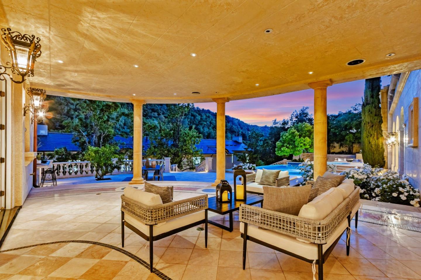 Los Gatos, California, 95032, United States, 8 Bedrooms Bedrooms, ,11 BathroomsBathrooms,Residential,For Sale,1855941