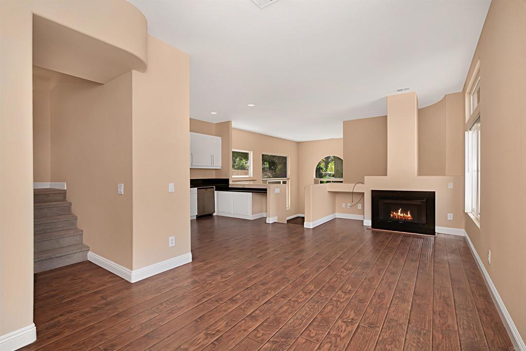 San Diego, California, 92130, United States, 4 Bedrooms Bedrooms, ,4 BathroomsBathrooms,Residential,For Sale,1885282
