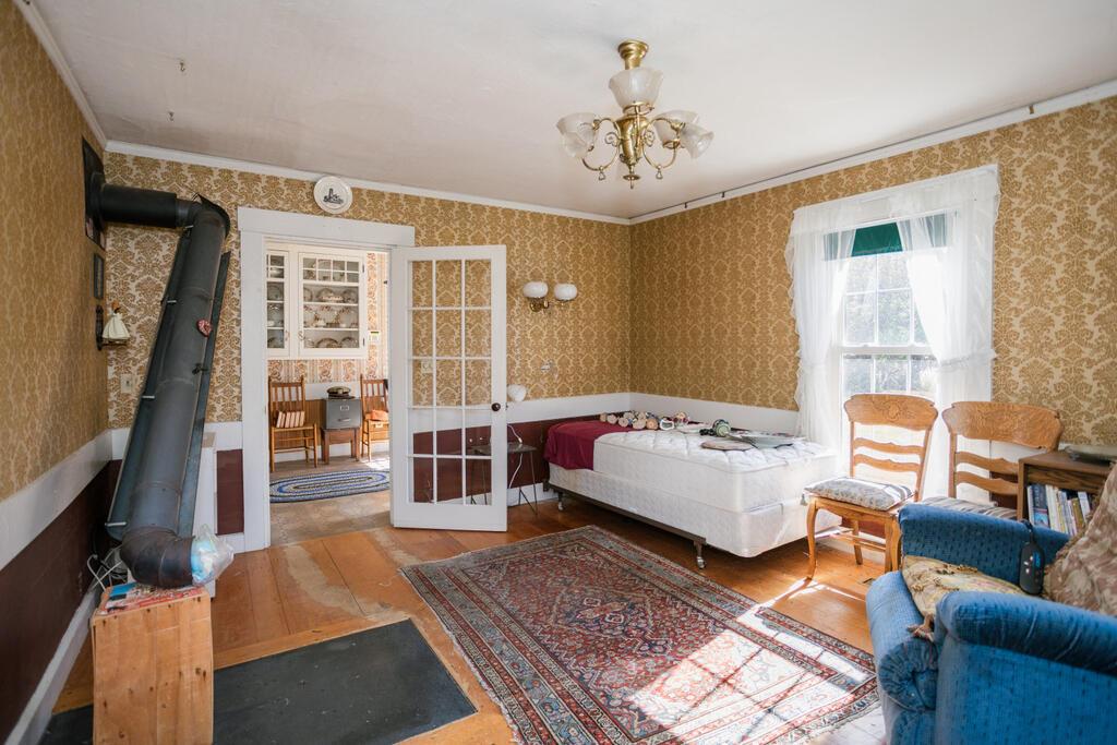 Farmington, Maine, 04938, United States, 5 Bedrooms Bedrooms, ,3 BathroomsBathrooms,Residential,For Sale,1960728