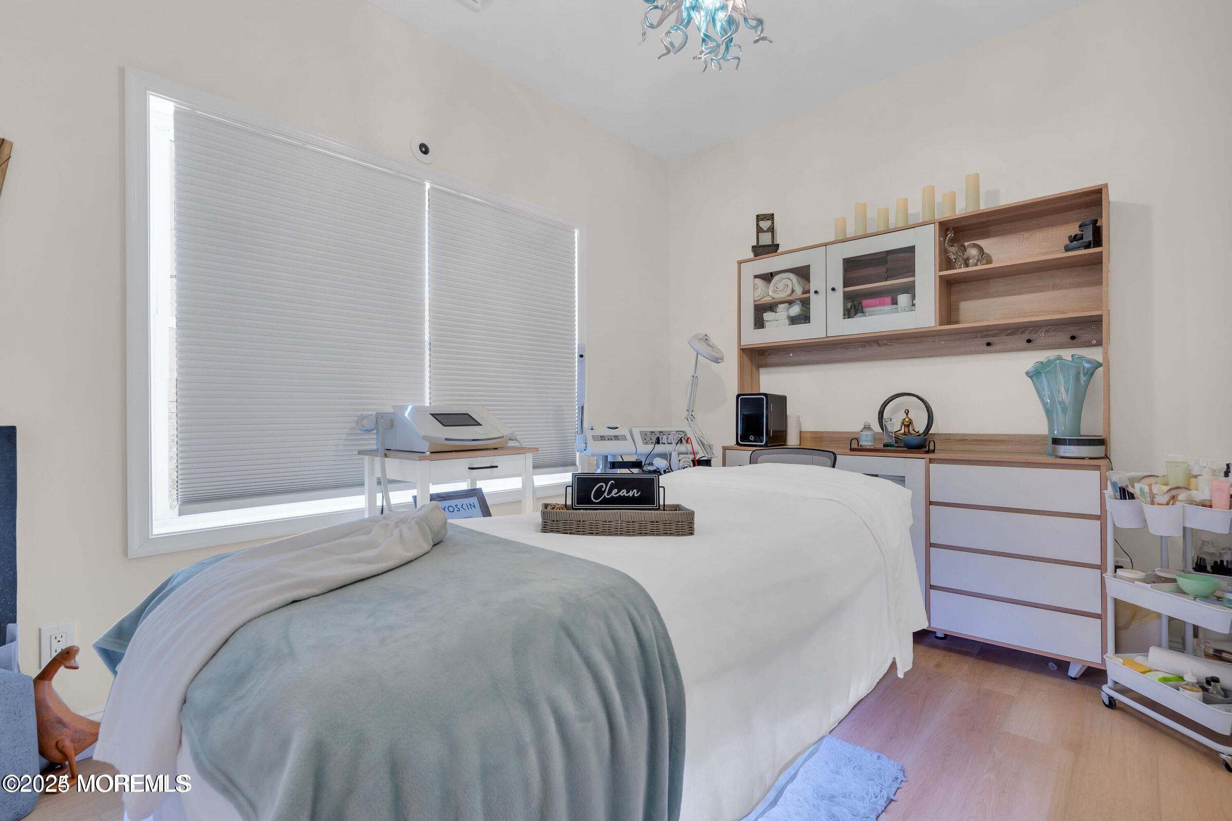 Bayville, New Jersey, 08721, United States, 5 Bedrooms Bedrooms, ,2 BathroomsBathrooms,Residential,For Sale,1976405