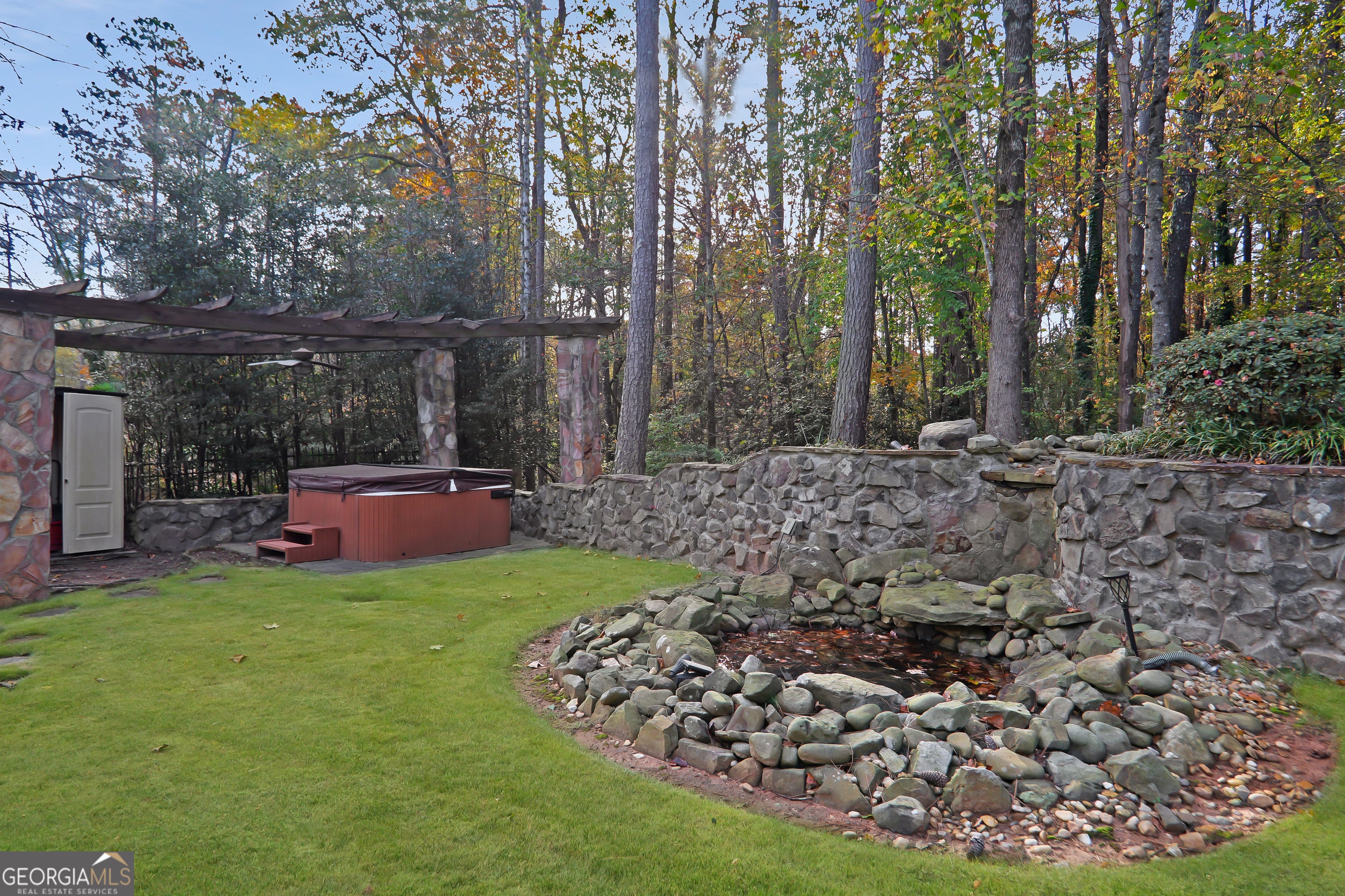 Atlanta, Georgia, 30331, United States, 6 Bedrooms Bedrooms, ,7 BathroomsBathrooms,Residential,For Sale,1926929