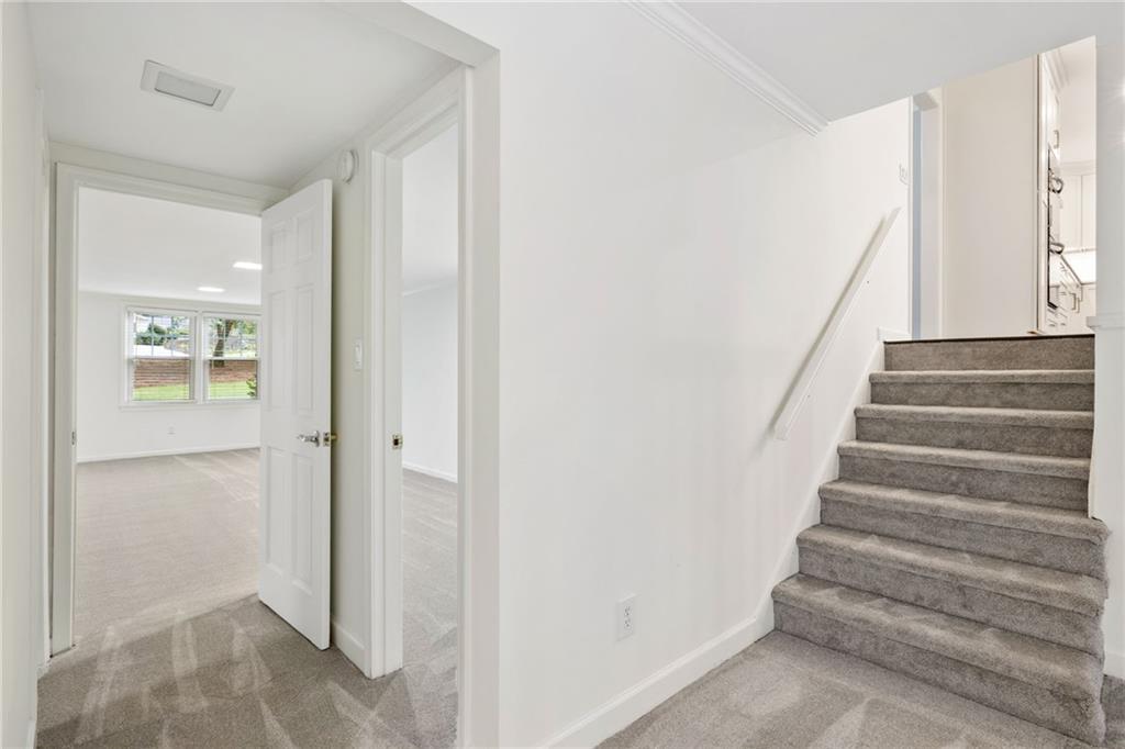 Marietta, Georgia, 30068, United States, 4 Bedrooms Bedrooms, ,3 BathroomsBathrooms,Residential,For Sale,1910921