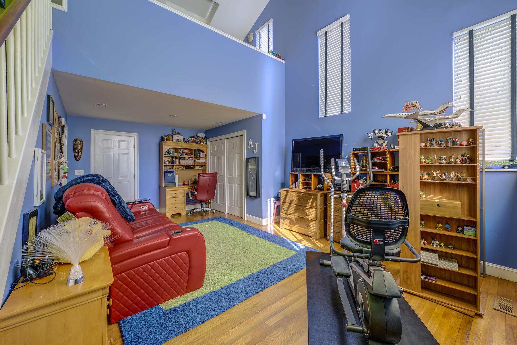  121 Laurel Lane, Laurel Hollow, NY, 11791 - 物件實景