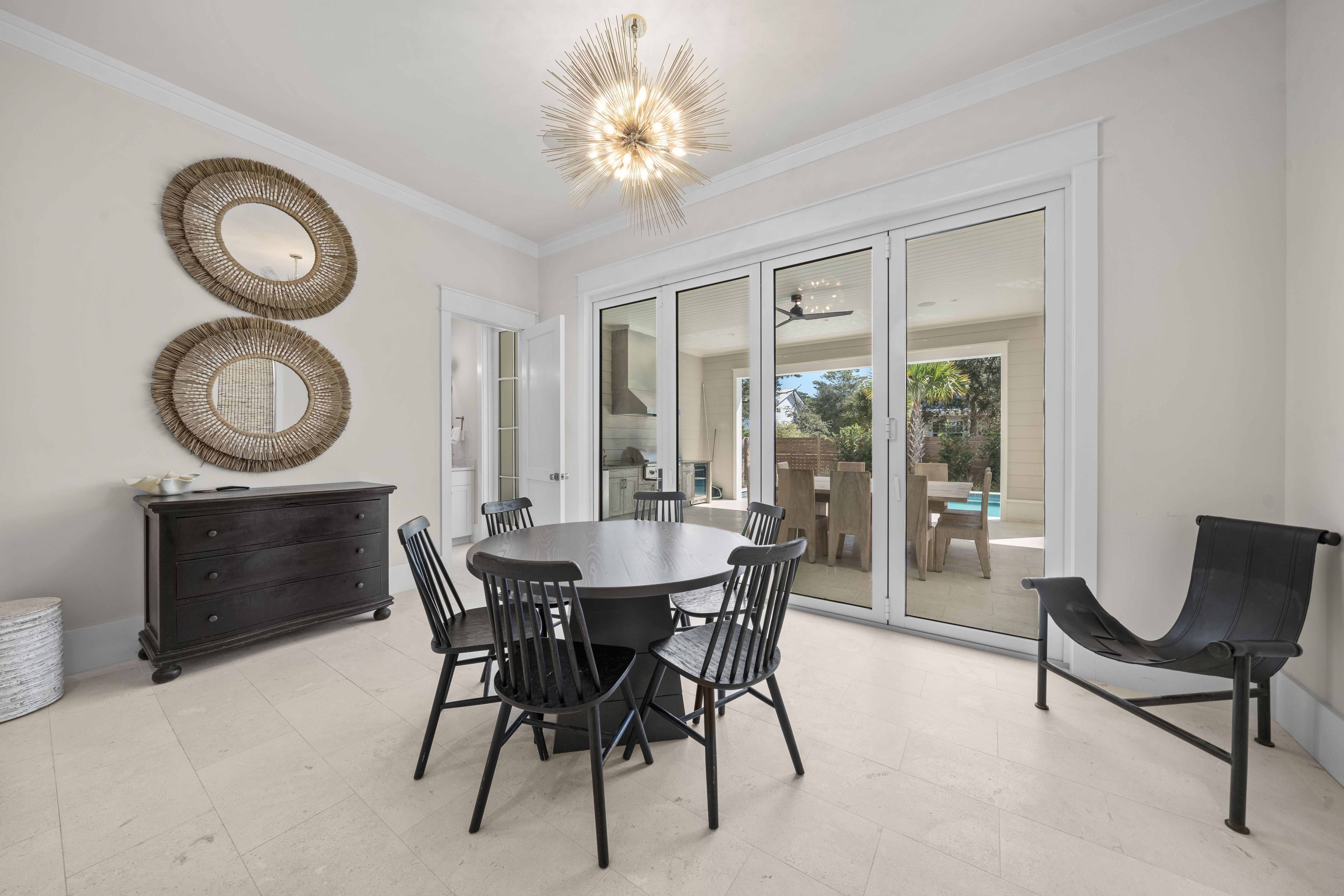  Gulf Serenity  Newer-Construction 8-Bedroom Luxury Home with Rooftop Terrace - 物件實景