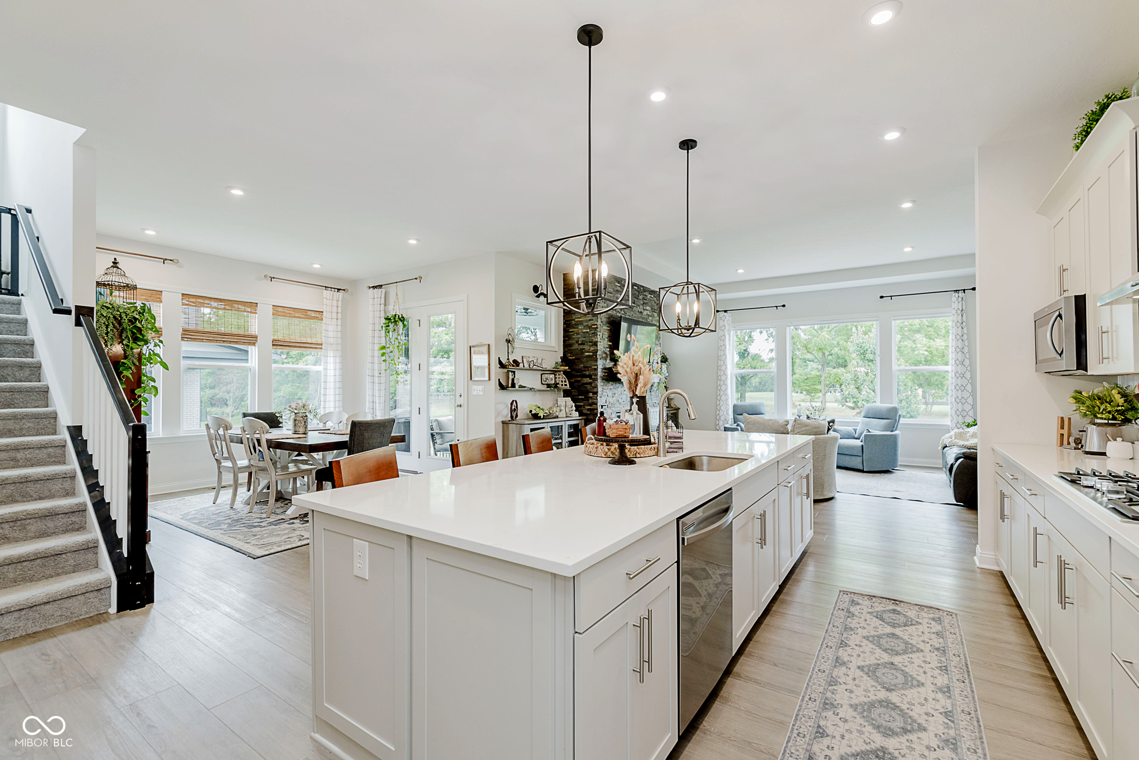 Noblesville, Indiana, 46060, United States, 5 Bedrooms Bedrooms, ,5 BathroomsBathrooms,Residential,For Sale,1899992