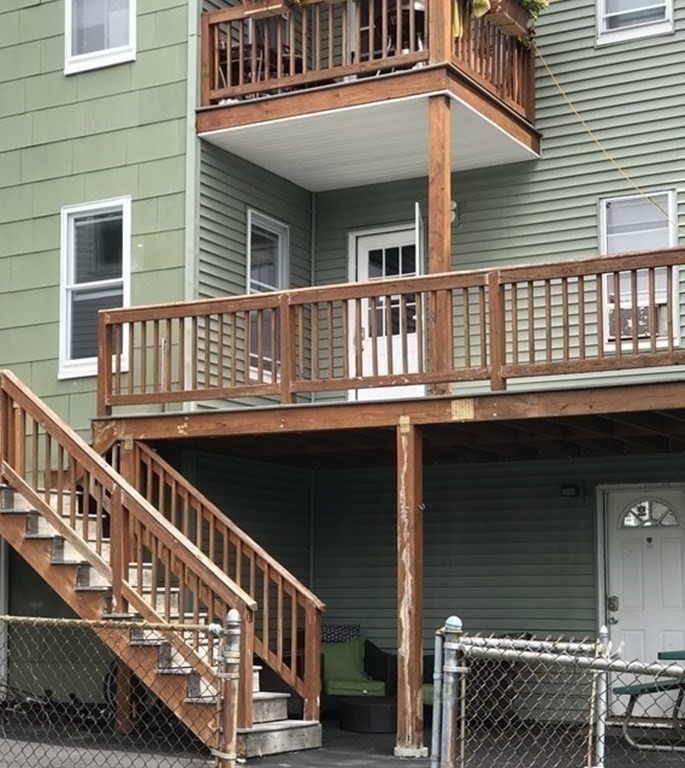 Marlborough, Massachusetts, 01752, United States, 6 Bedrooms Bedrooms, ,3 BathroomsBathrooms,Residential,For Sale,1920476