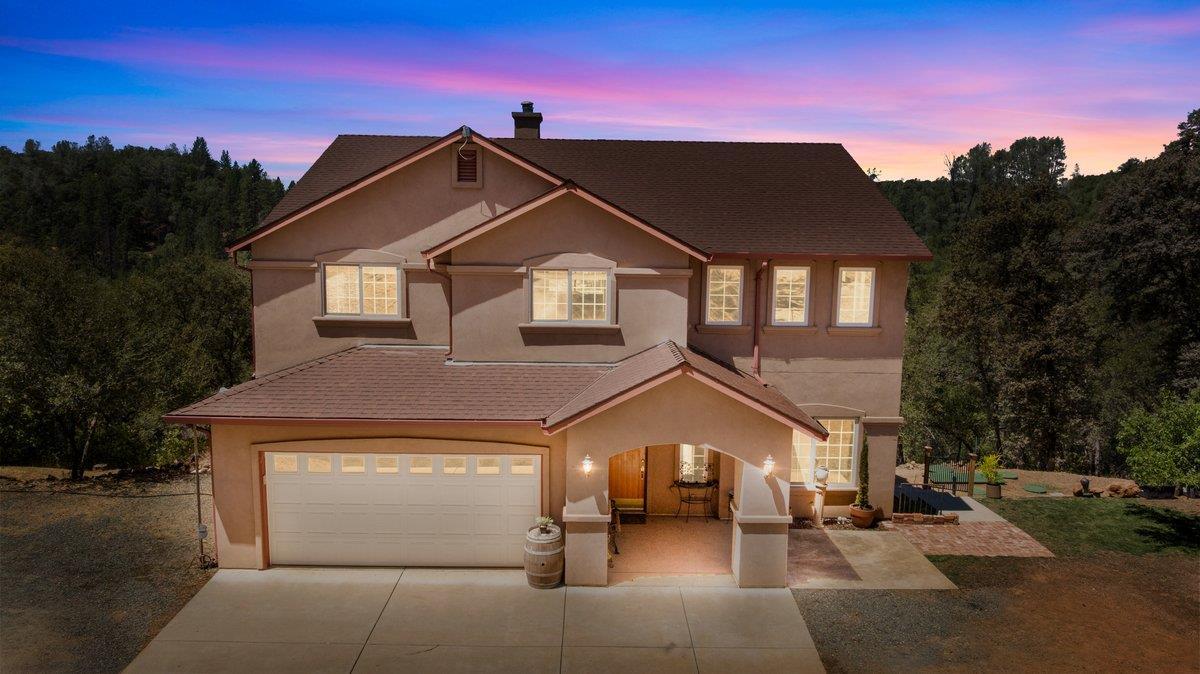 Grass Valley, California, 95949, United States, 4 Bedrooms Bedrooms, ,3 BathroomsBathrooms,Residential,For Sale,1924351