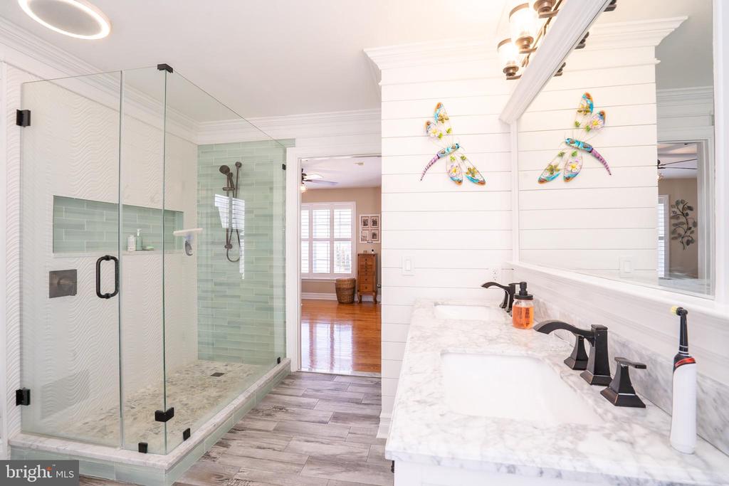Monmouth Junction, New Jersey, 08852, United States, 4 Bedrooms Bedrooms, ,3 BathroomsBathrooms,Residential,For Sale,1869569