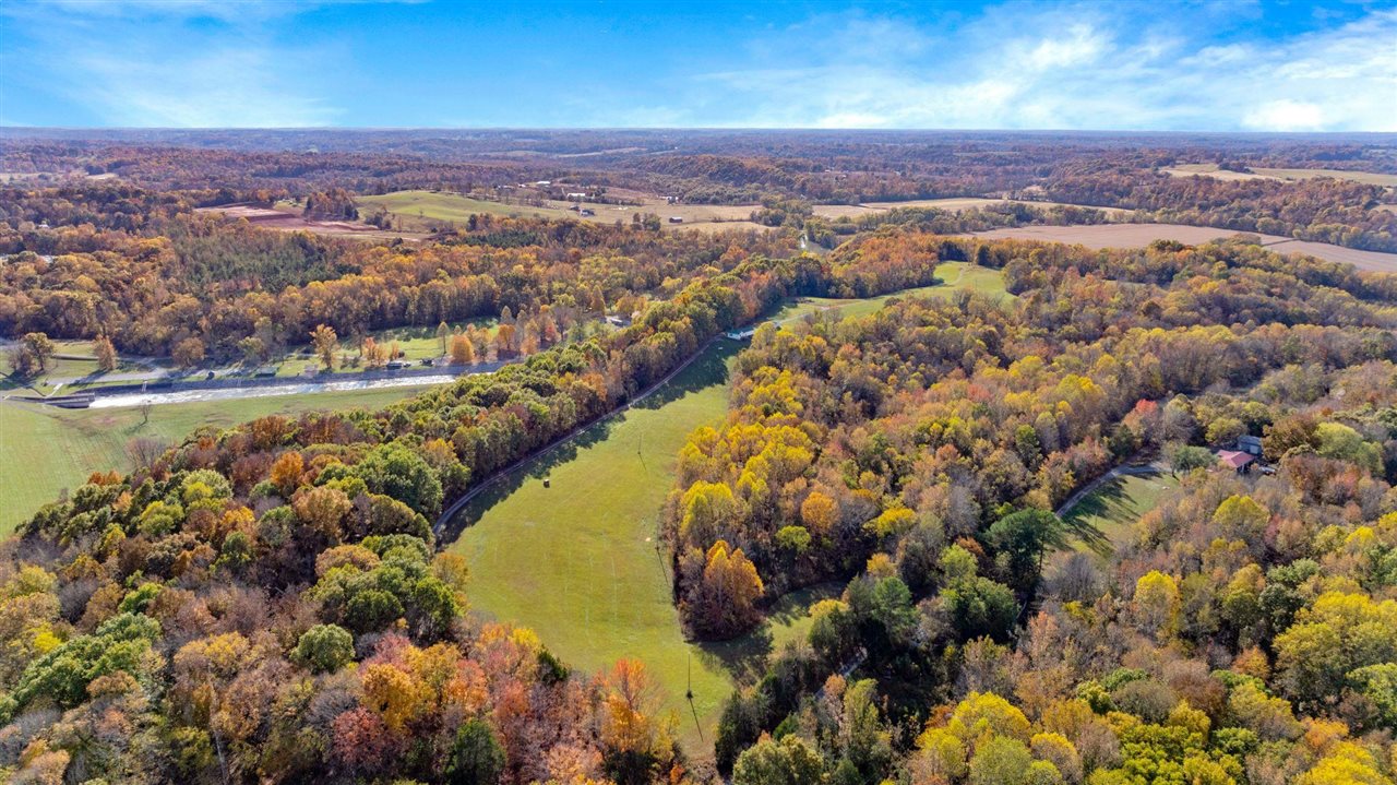 Glasgow, Kentucky, 42141, United States, 2 Bedrooms Bedrooms, ,1 BathroomBathrooms,Residential,For Sale,1989020