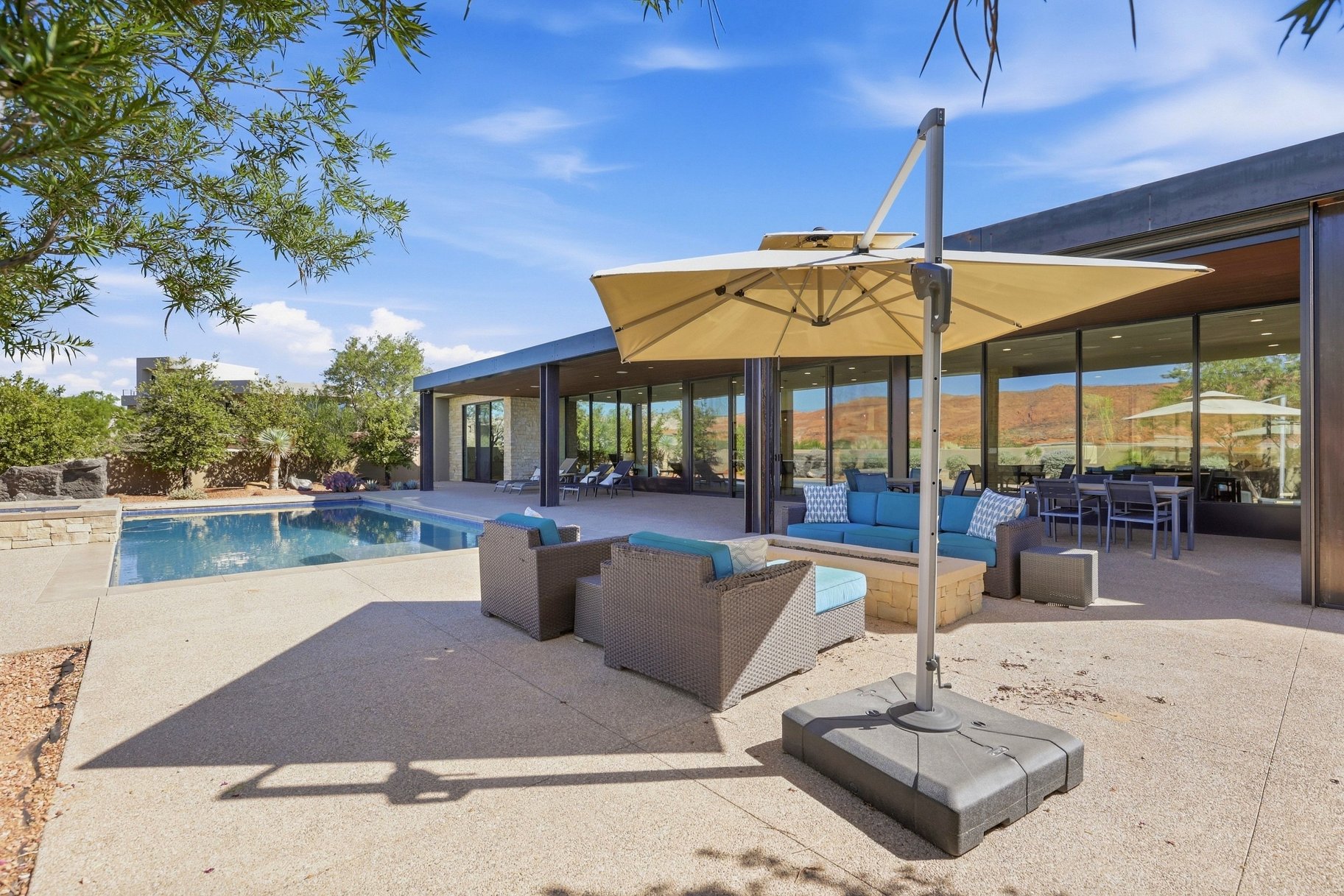  Warm Desert Modern Single Level Living in the Gated side of the Ledges Course - 物件實景