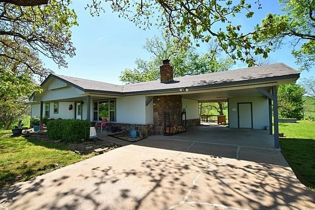 Tahlequah, Oklahoma, 74464, United States, 2 Bedrooms Bedrooms, ,3 BathroomsBathrooms,Residential,For Sale,1982926
