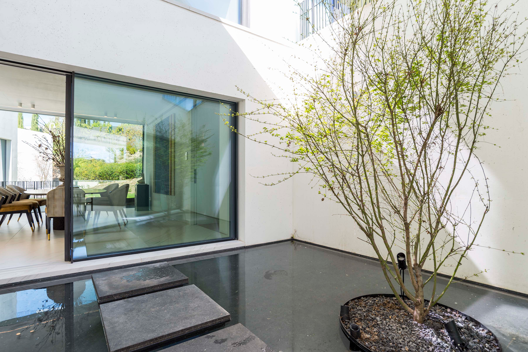  Spectacular detached villa with pool in Somosaguas, Pozuelo de Alarcón - 物件實景