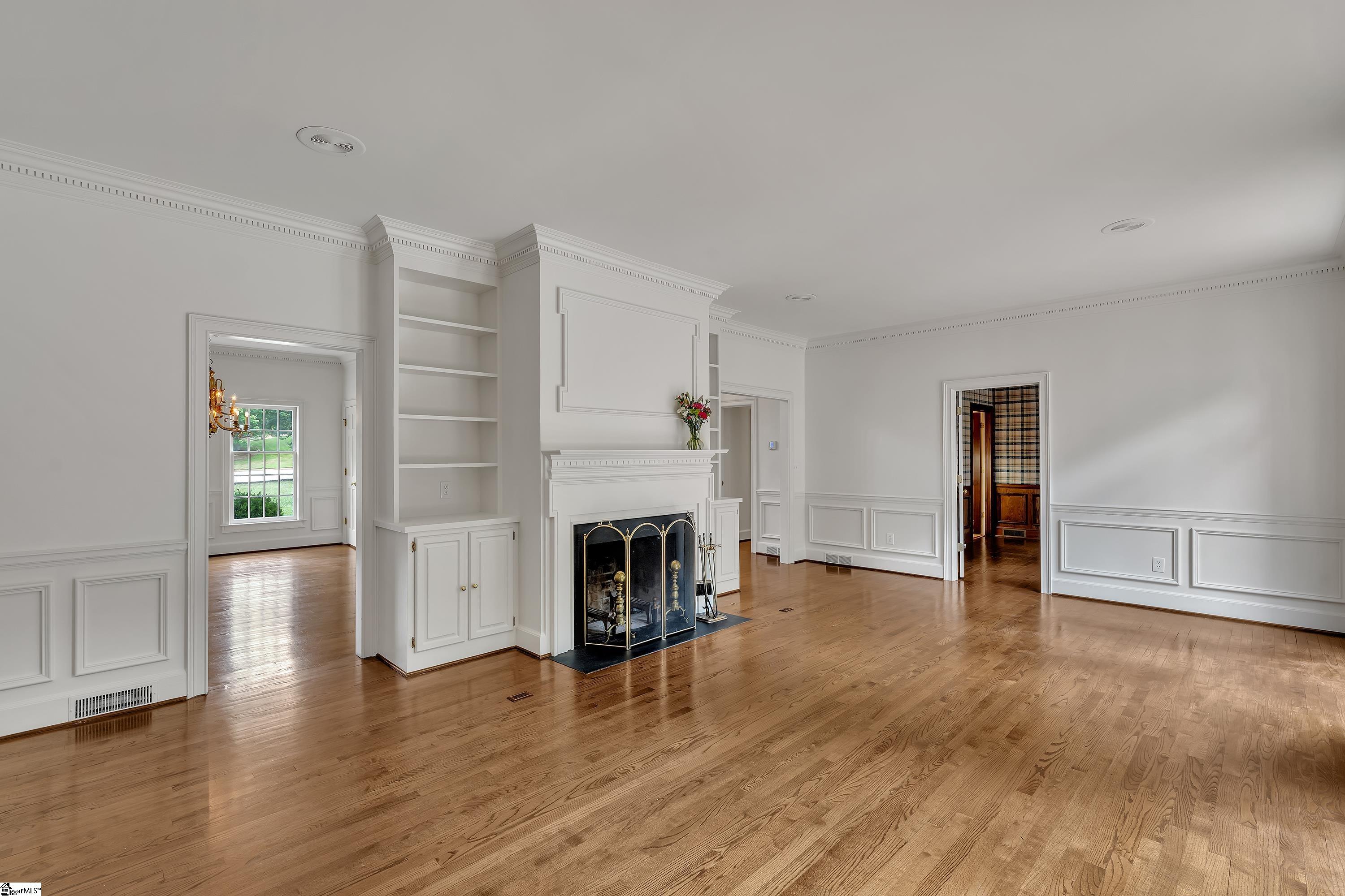 Greenville, South Carolina, 29607, United States, 6 Bedrooms Bedrooms, ,5 BathroomsBathrooms,Residential,For Sale,1901352