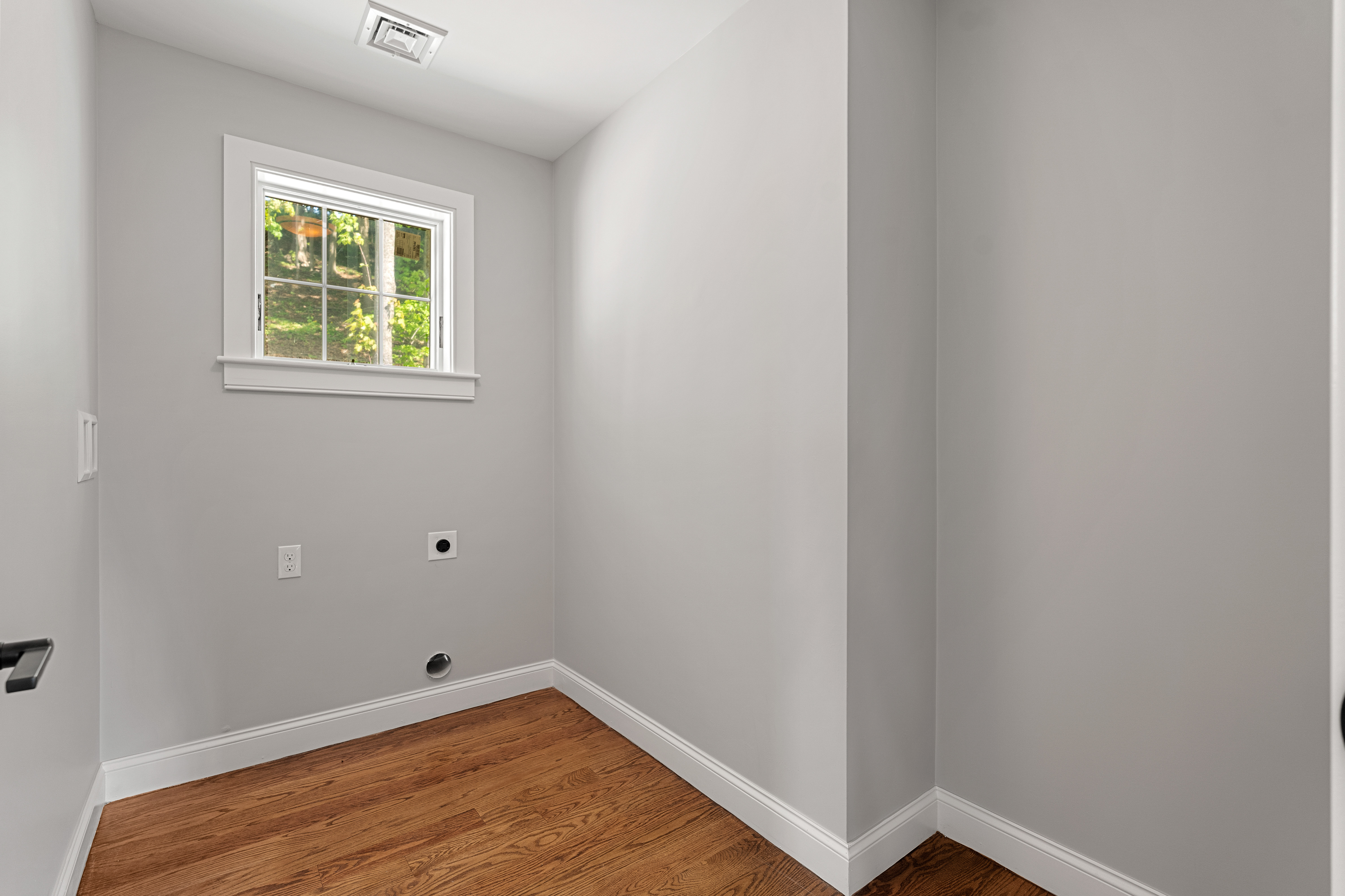  6 Monroe Street, Amesbury, MA, 01913 - 物件實景