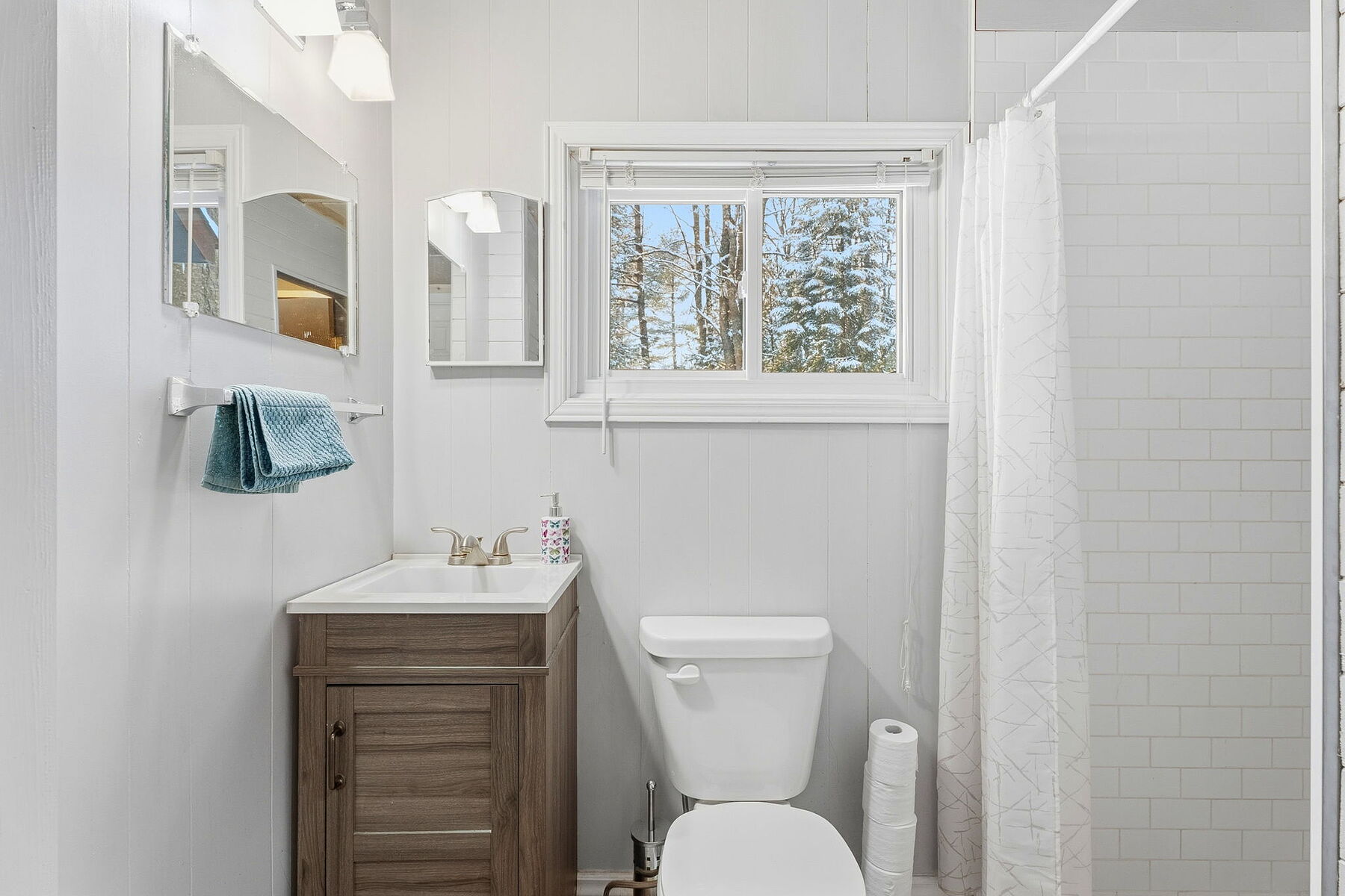  Serene Irondale River Cottage - 物件實景