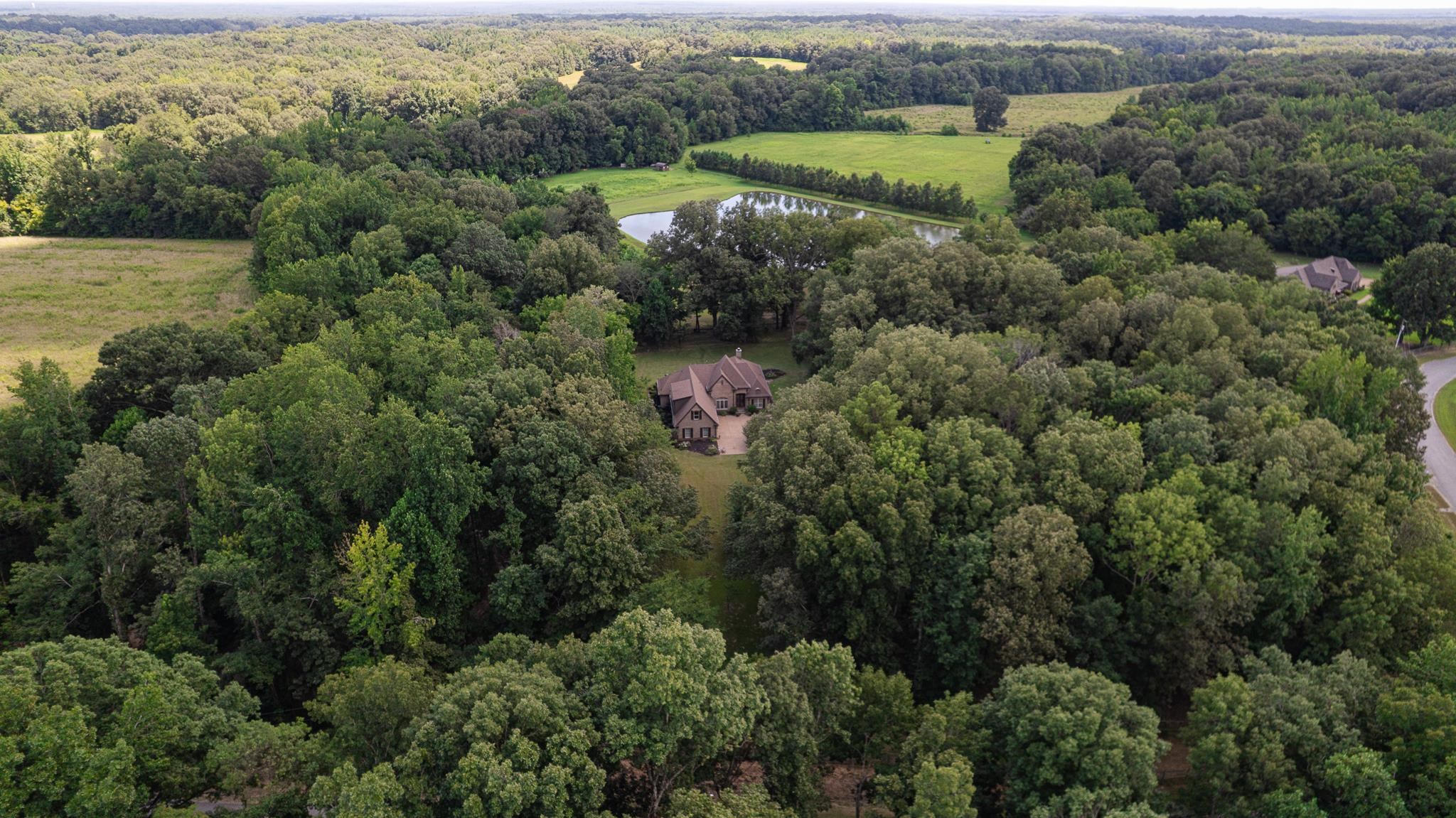 Rossville, Tennessee, 38066, United States, 4 Bedrooms Bedrooms, ,3 BathroomsBathrooms,Residential,For Sale,1901873