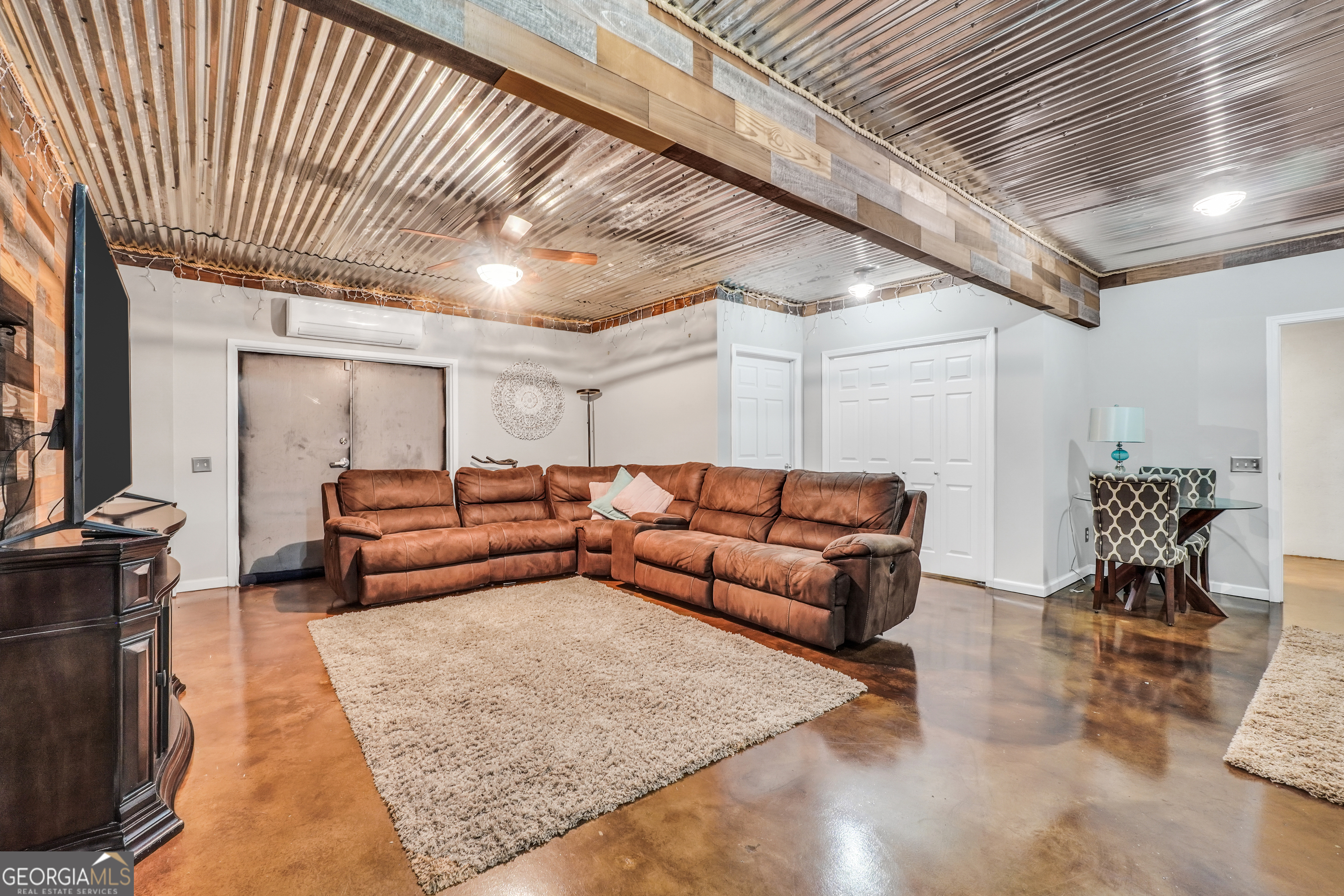 Jenkinsburg, Georgia, 30234, United States, 5 Bedrooms Bedrooms, ,4 BathroomsBathrooms,Residential,For Sale,1928448
