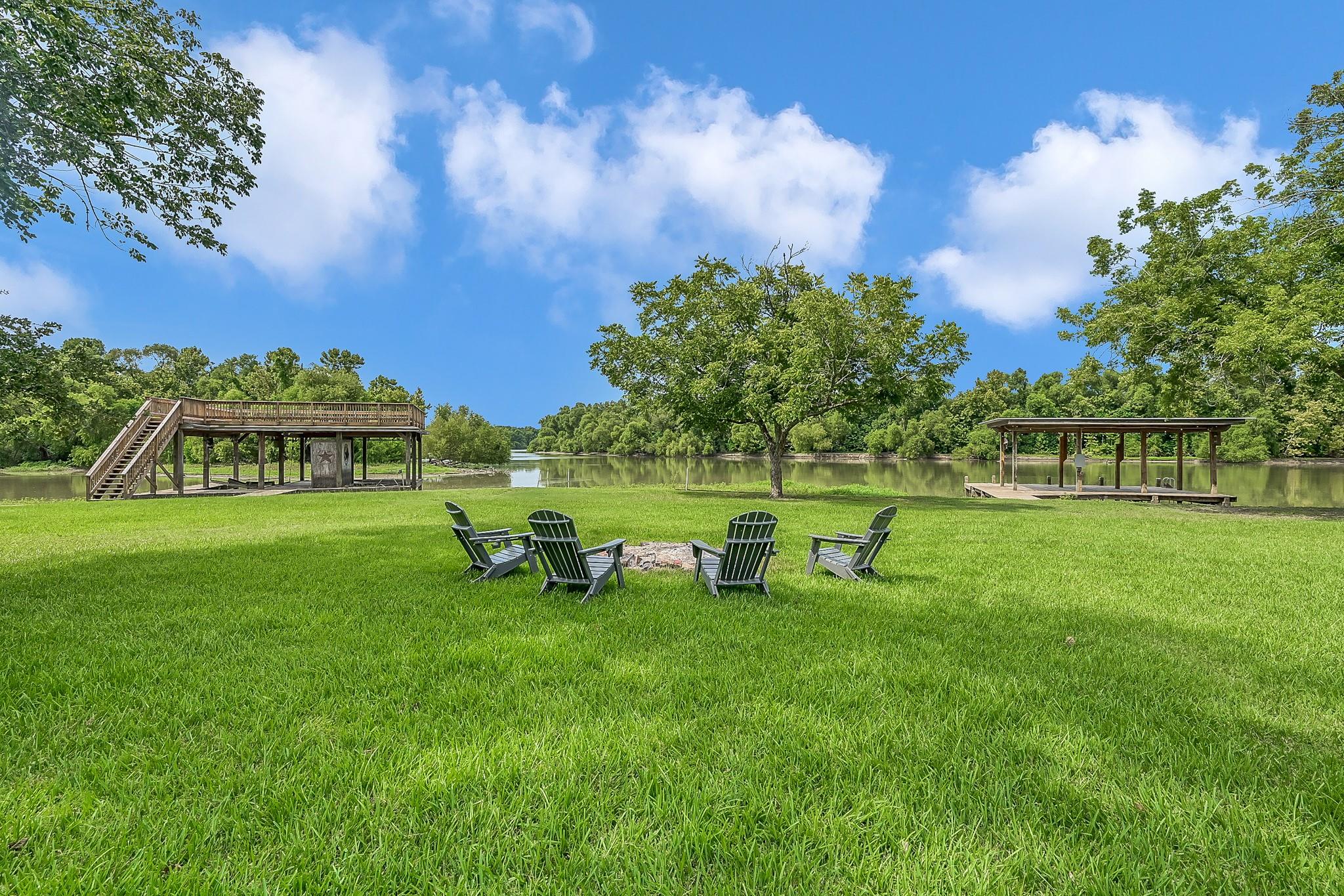 Huntsville, Texas, 77320, United States, 3 Bedrooms Bedrooms, ,2 BathroomsBathrooms,Residential,For Sale,1973925