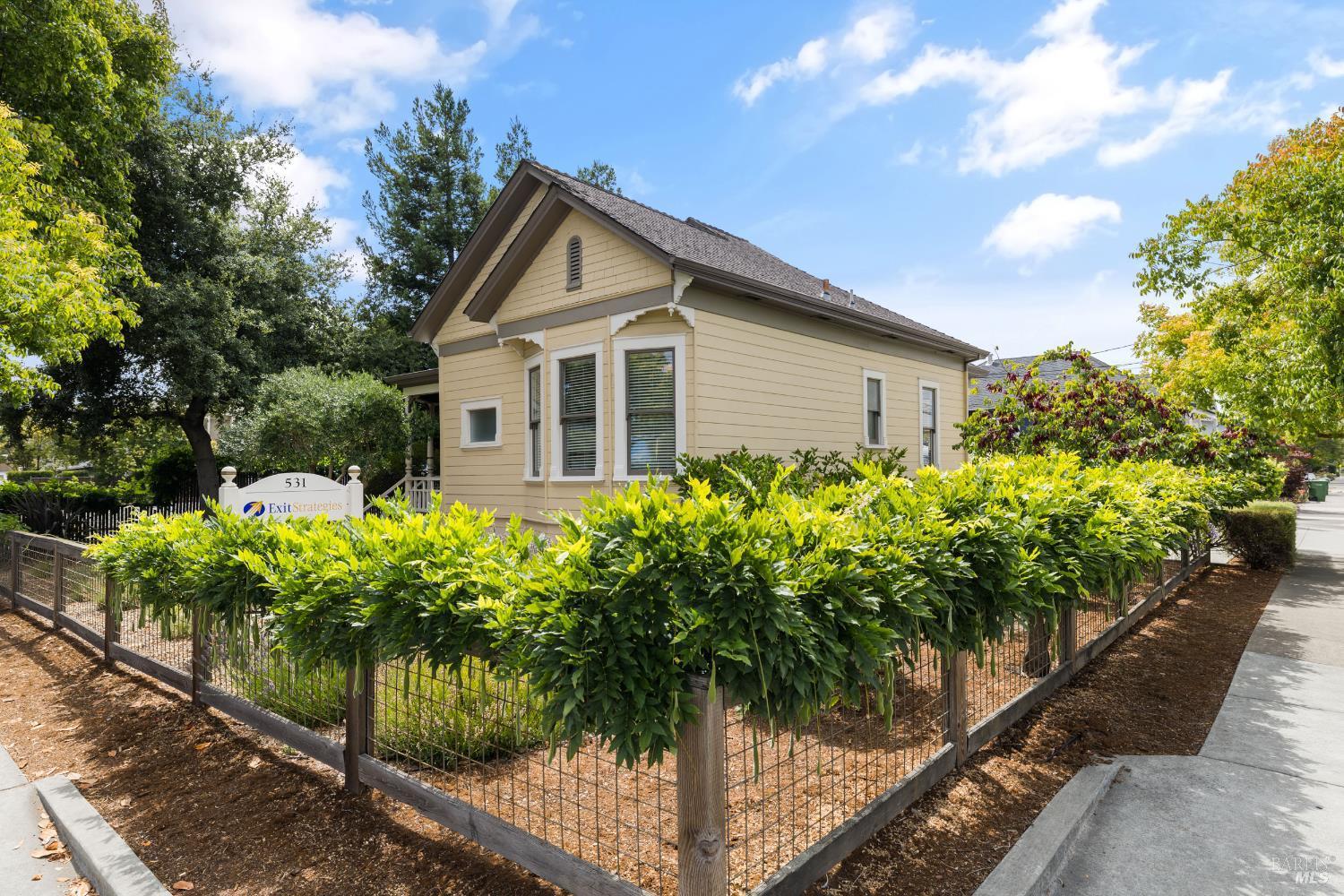 Petaluma, California, 94952, United States, 2 Bedrooms Bedrooms, ,1 BathroomBathrooms,Residential,For Sale,1921349